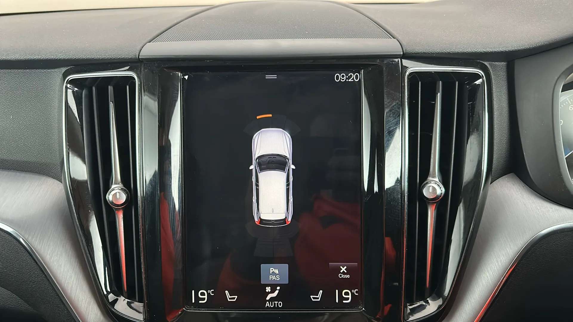 2019 VOLVO XC60 2019 VOLVO XC60