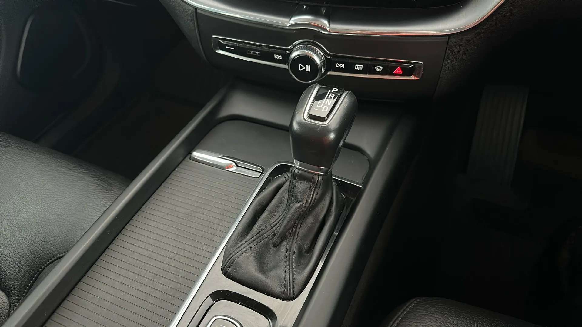 2019 VOLVO XC60 2019 VOLVO XC60