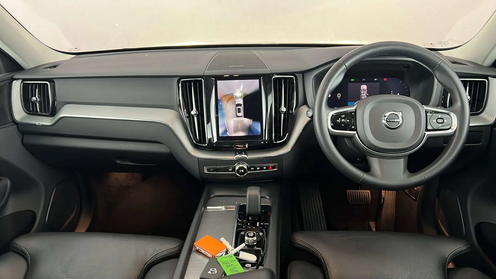 2023 VOLVO XC60 2023 VOLVO XC60