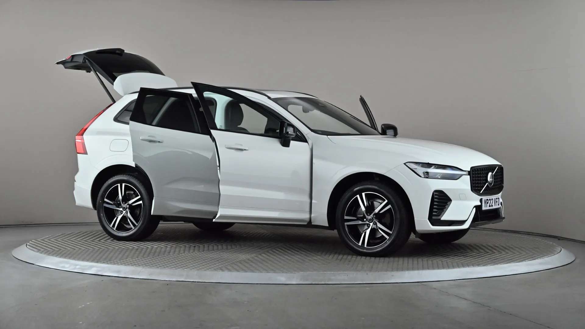 2022 VOLVO XC60 2022 VOLVO XC60