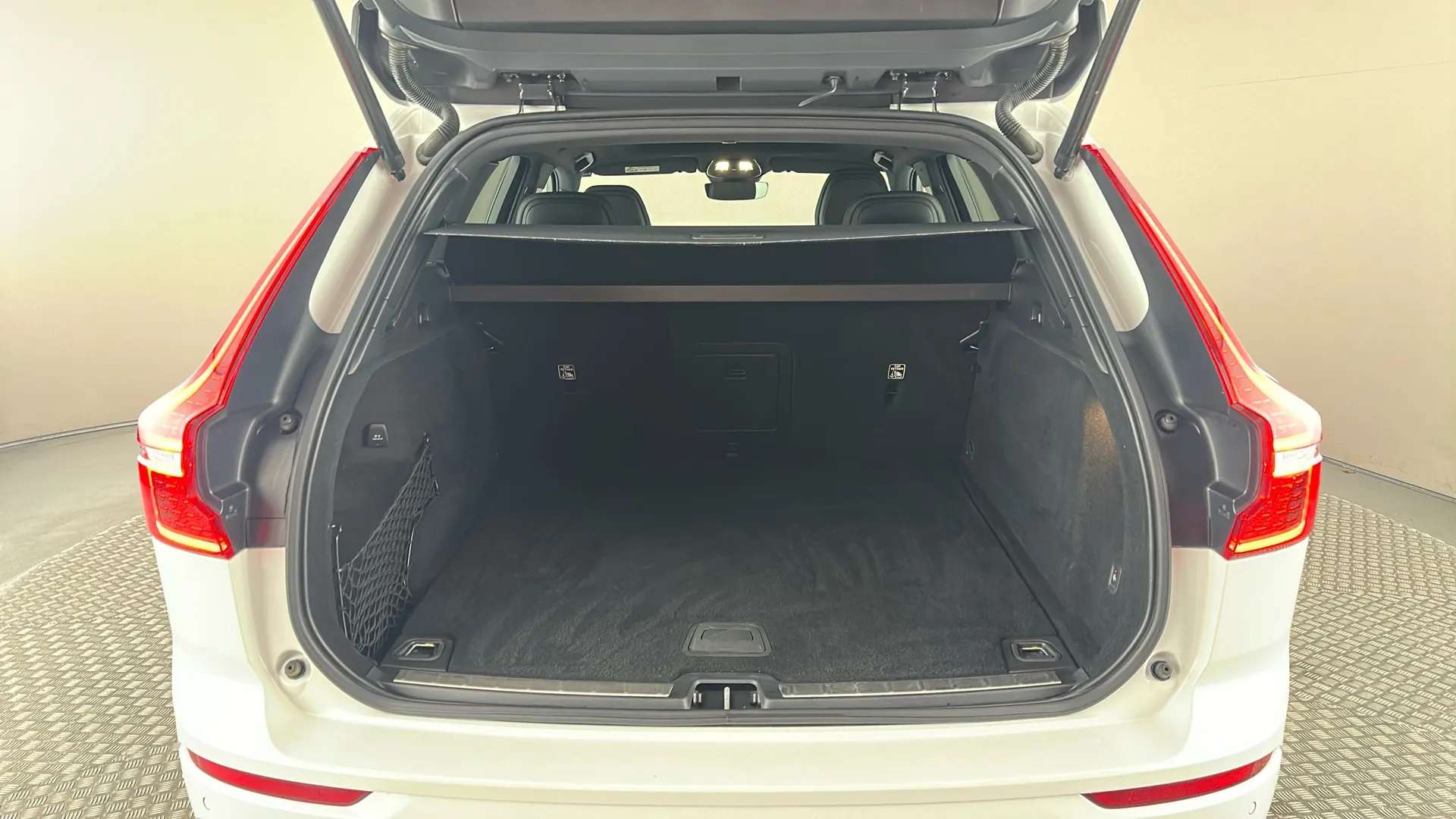 2022 VOLVO XC60 2022 VOLVO XC60