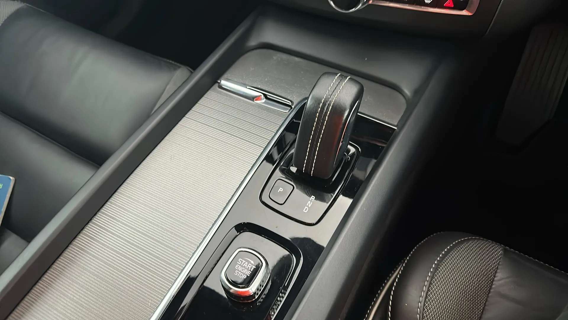 2022 VOLVO XC60 2022 VOLVO XC60
