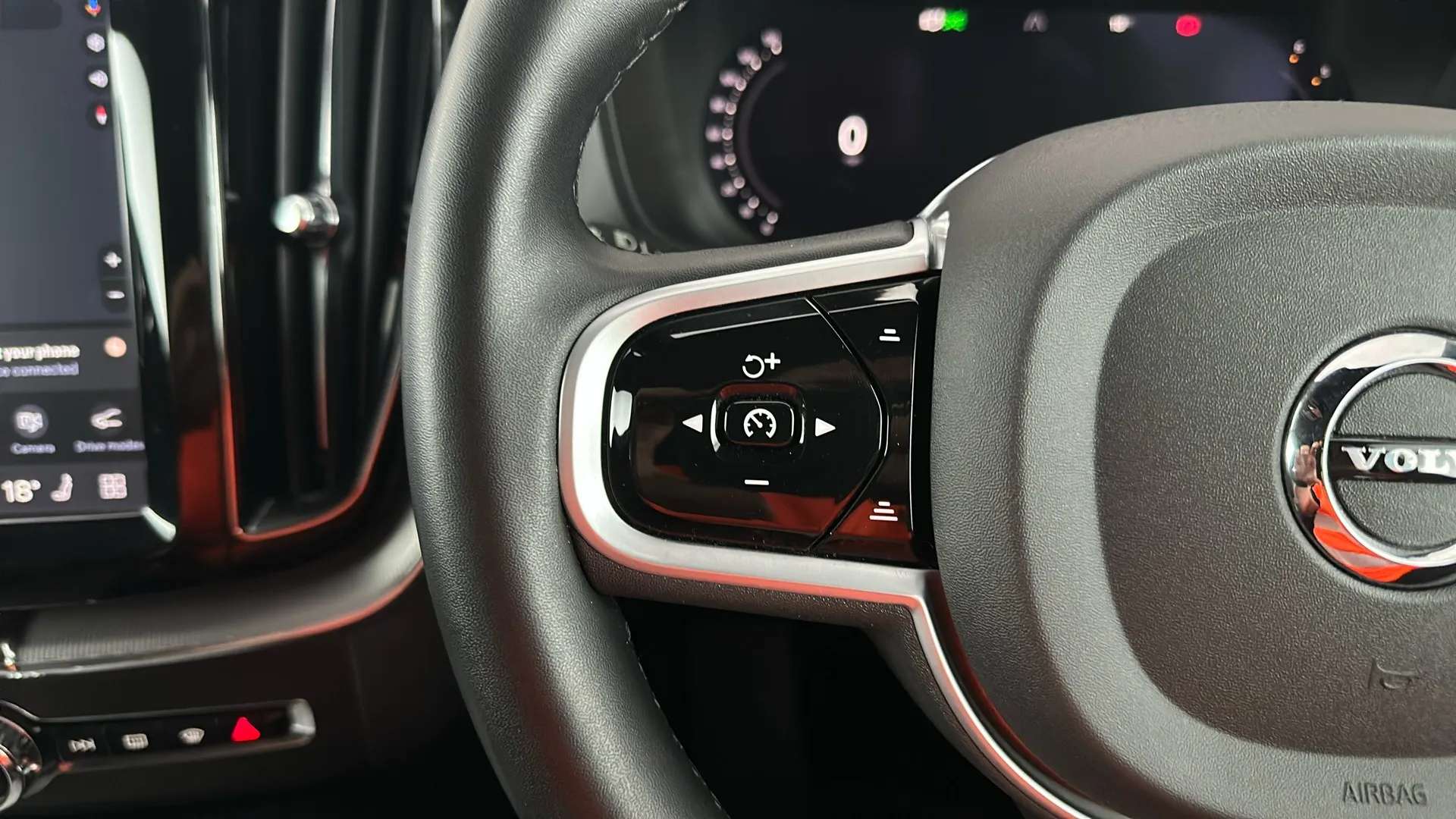 2022 VOLVO XC60 2022 VOLVO XC60