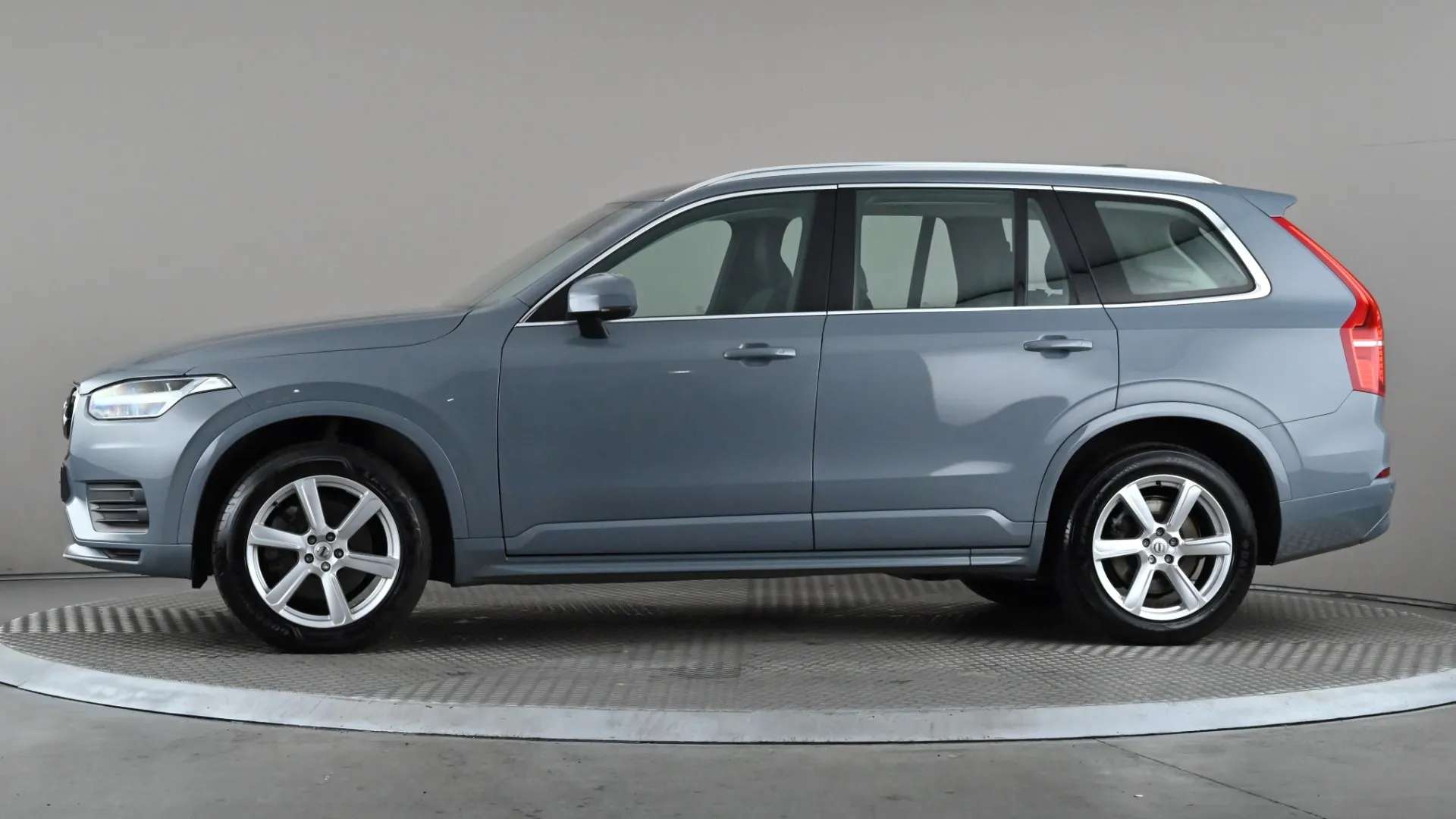 2023 VOLVO XC90 2023 VOLVO XC90