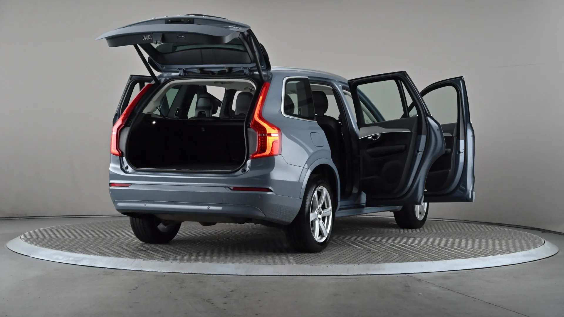 2023 VOLVO XC90 2023 VOLVO XC90