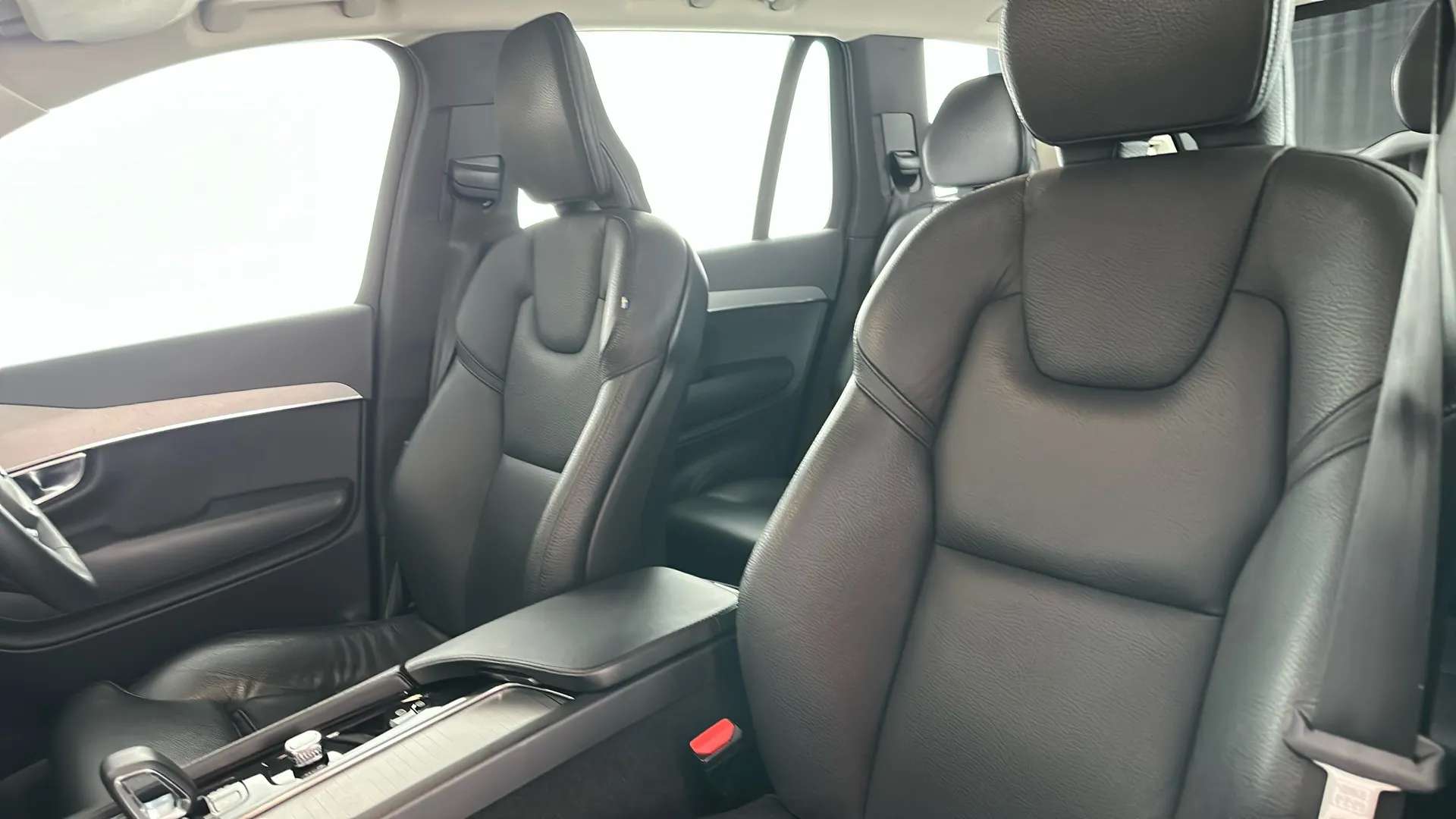 2023 VOLVO XC90 2023 VOLVO XC90