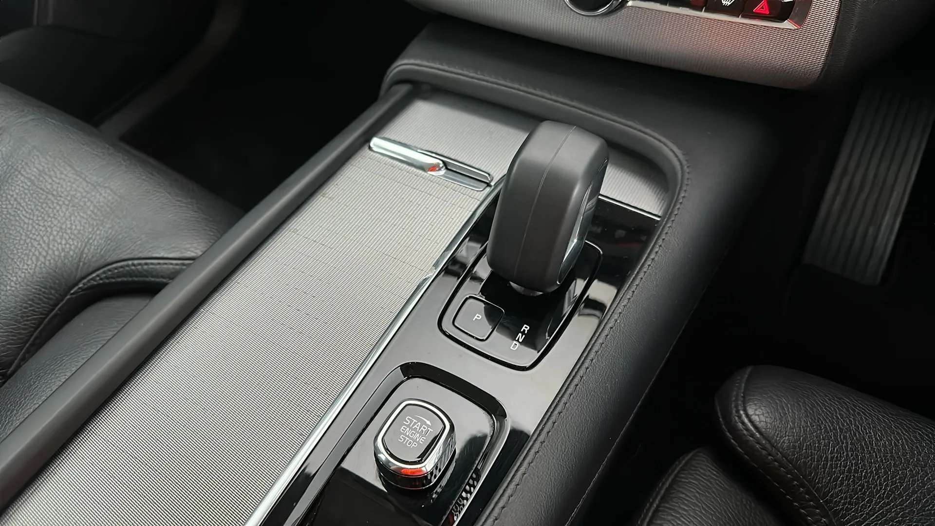 2023 VOLVO XC90 2023 VOLVO XC90