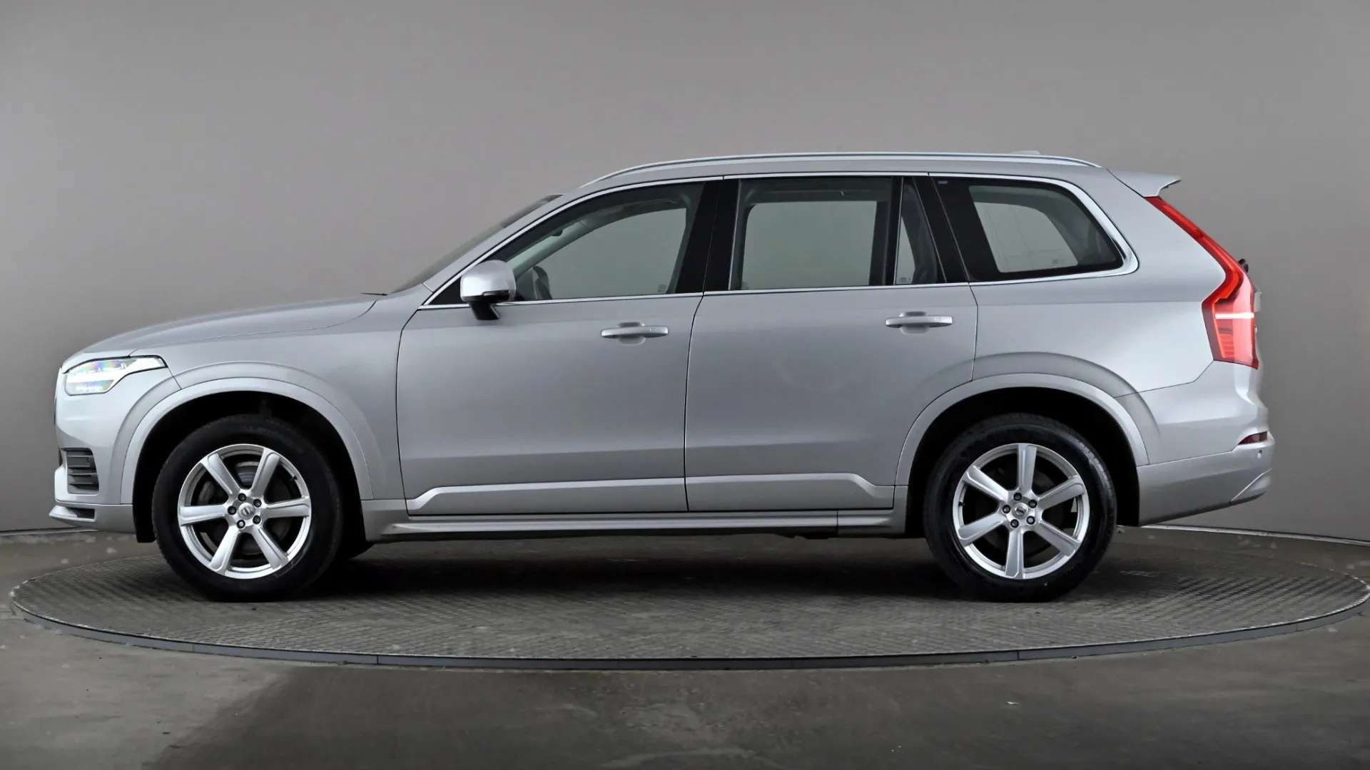 2023 VOLVO XC90 2023 VOLVO XC90