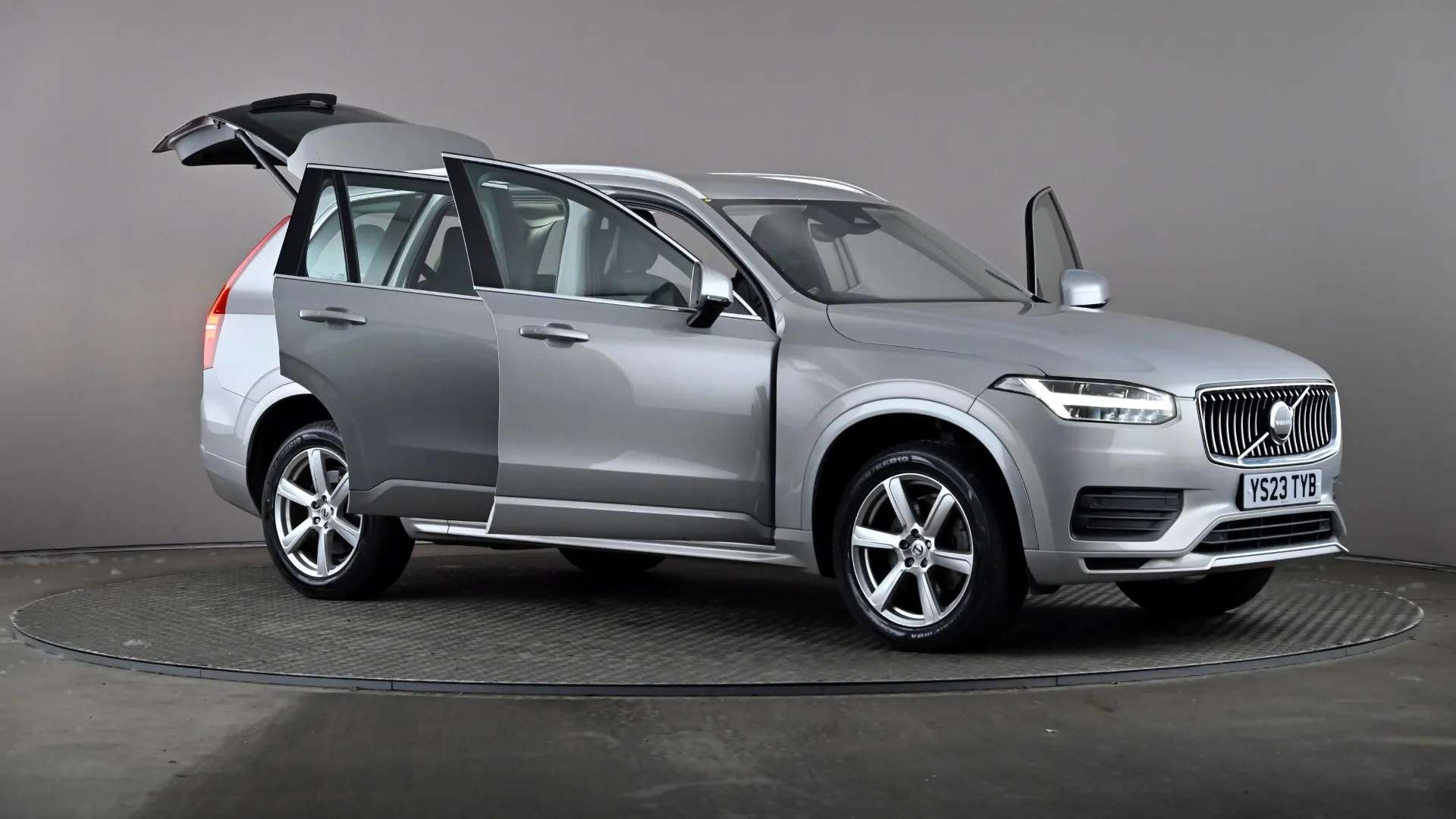 2023 VOLVO XC90 2023 VOLVO XC90