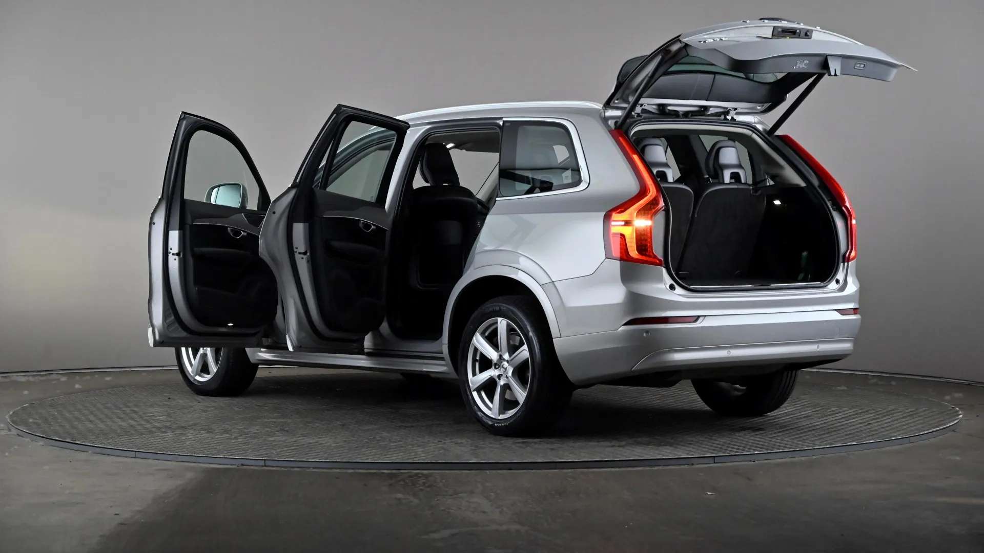 2023 VOLVO XC90 2023 VOLVO XC90