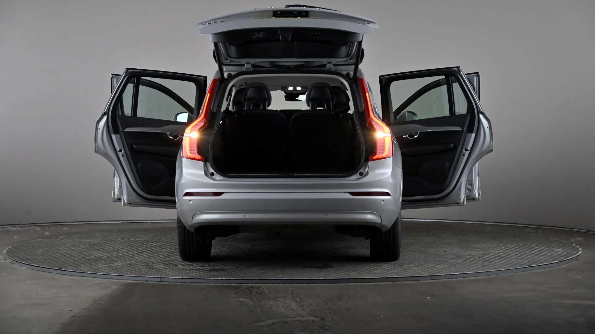 2023 VOLVO XC90 2023 VOLVO XC90