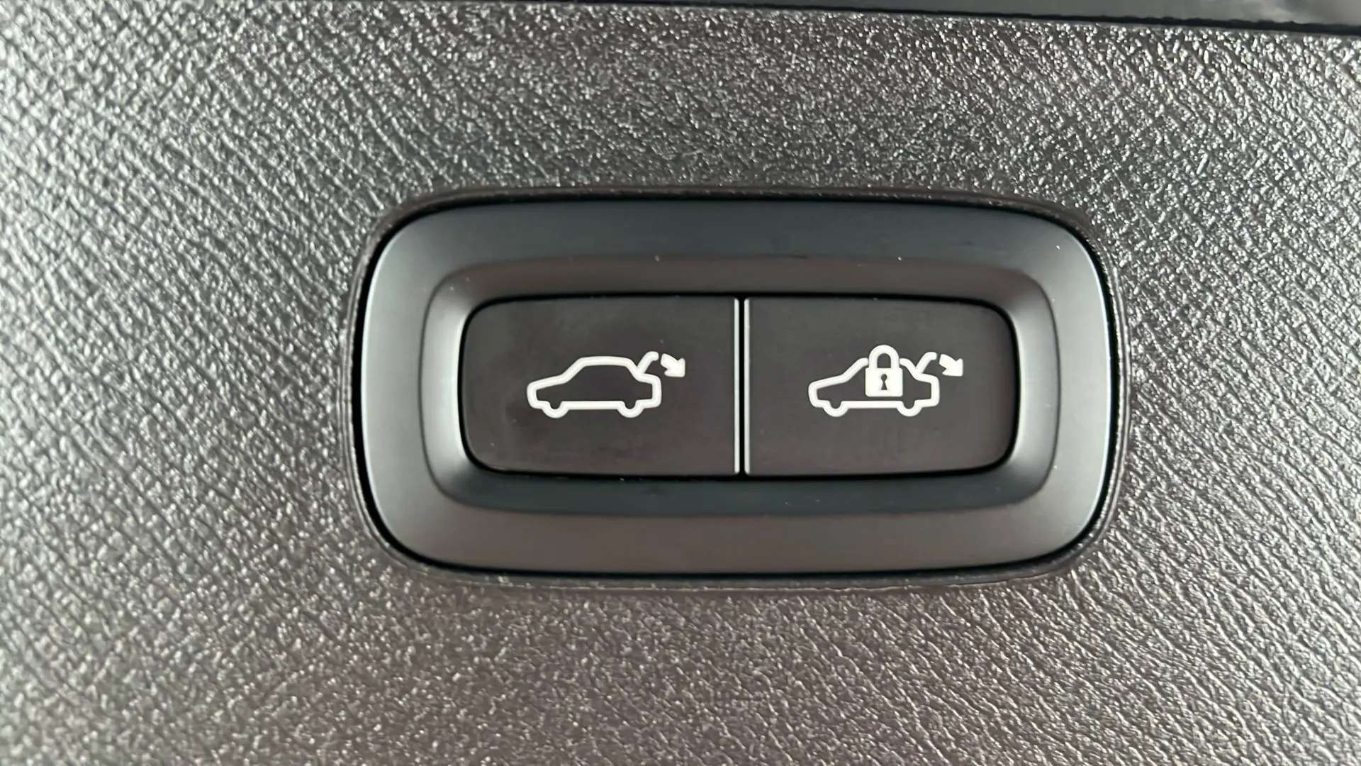 2023 VOLVO XC90 2023 VOLVO XC90