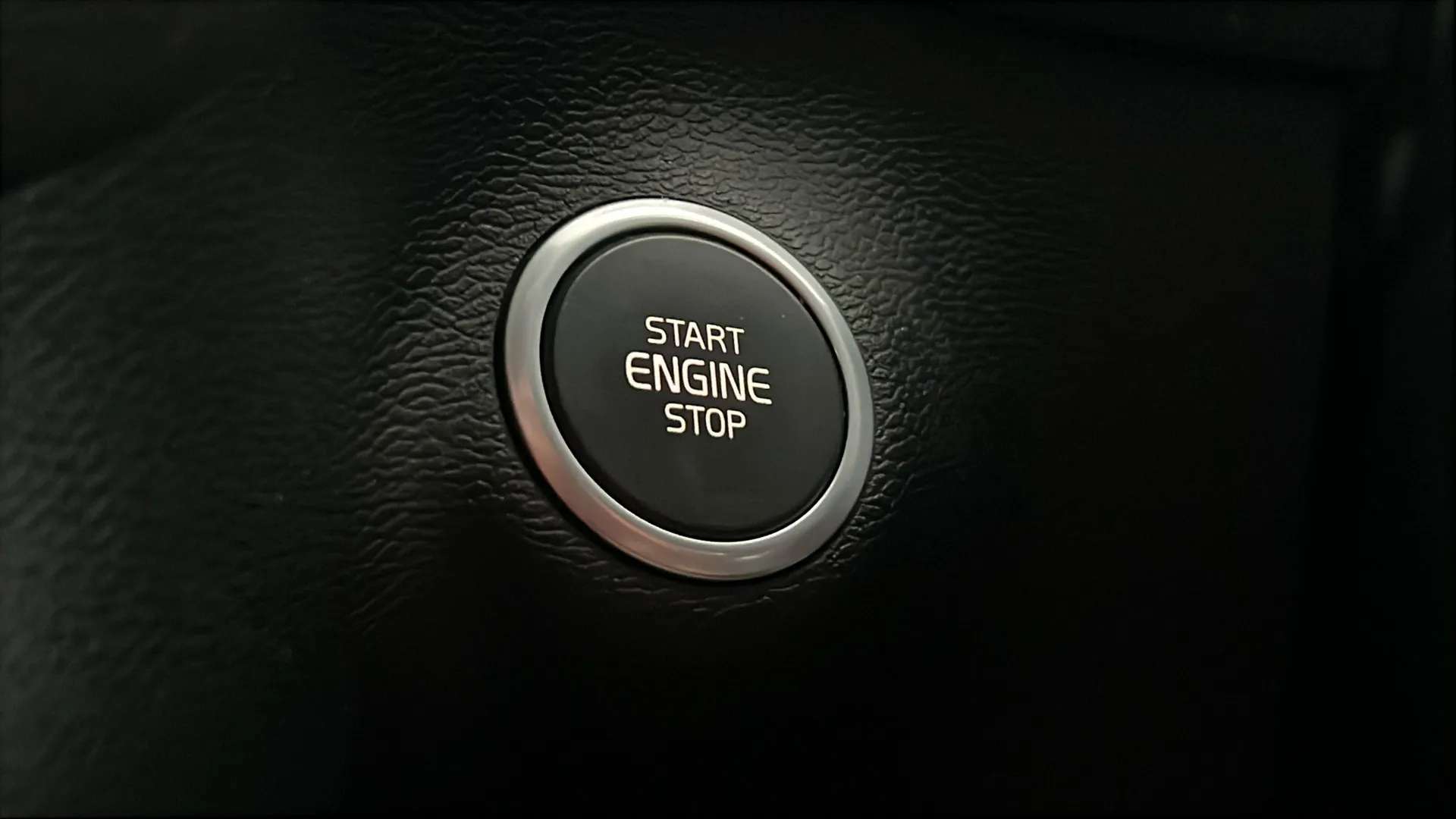 2020 VOLVO XC40 2020 VOLVO XC40