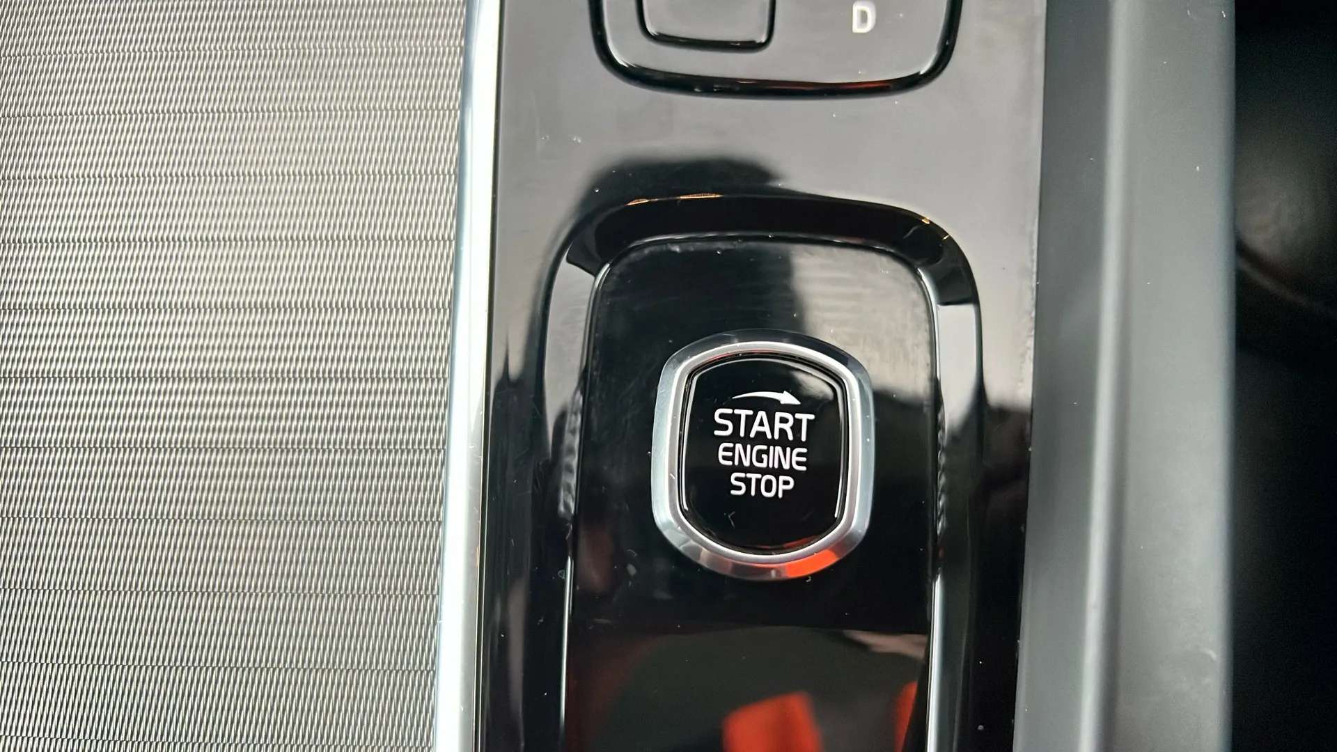 2023 VOLVO XC60 2023 VOLVO XC60