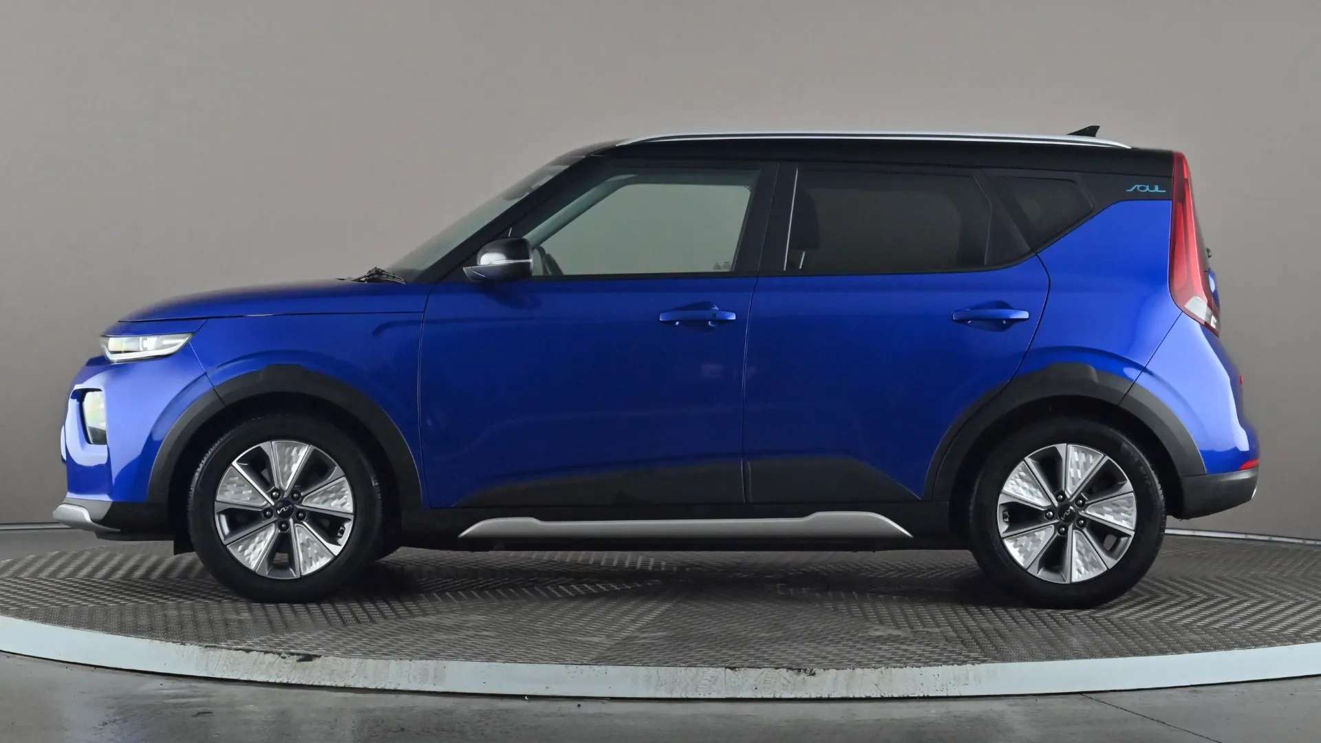 A 2022 KIA SOUL 150kW Maxx 64kWh Auto A 2022 KIA SOUL 150kW Maxx 64kWh Auto