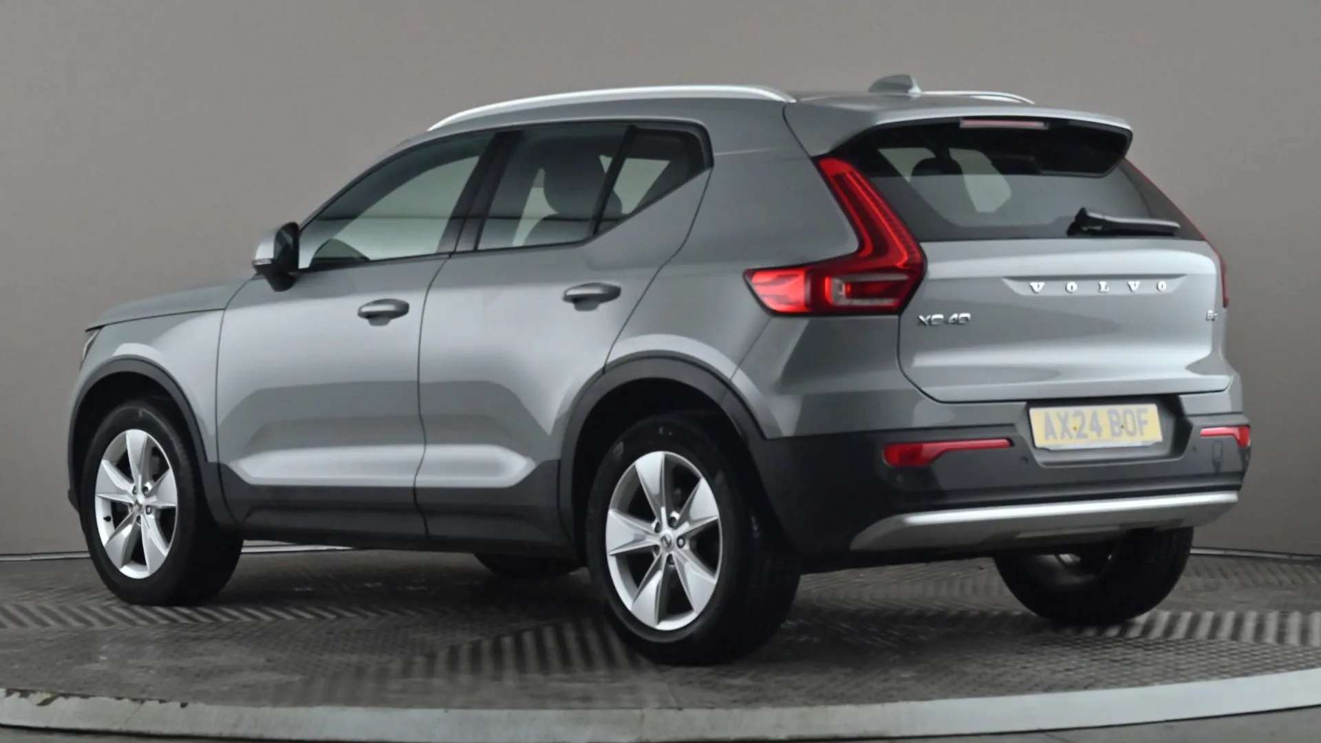 A 2024 VOLVO XC40 2.0 B3P Core Auto A 2024 VOLVO XC40 2.0 B3P Core Auto