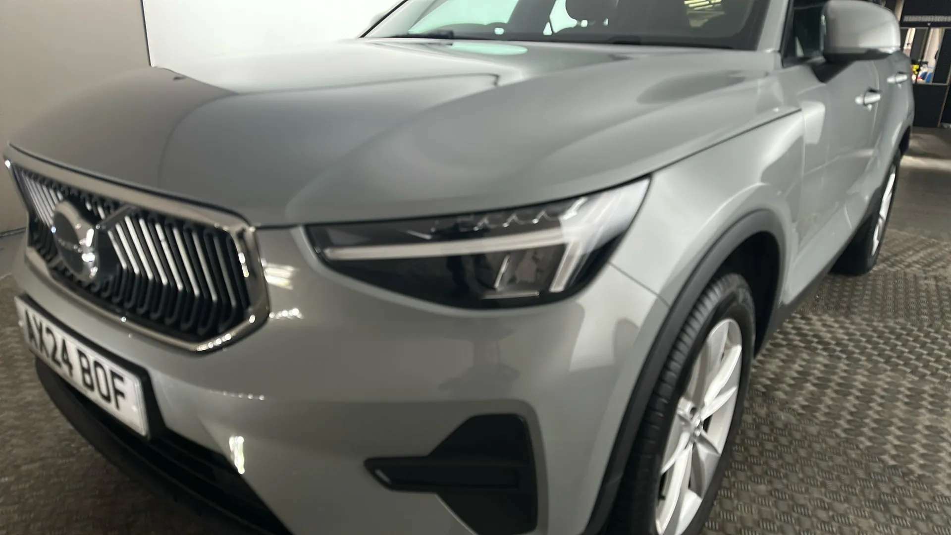 2024 VOLVO XC40 2024 VOLVO XC40