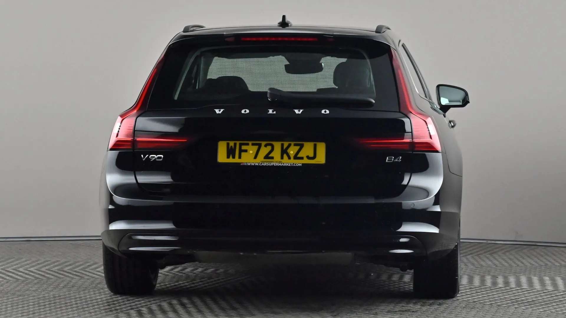 2022 VOLVO V90 2022 VOLVO V90