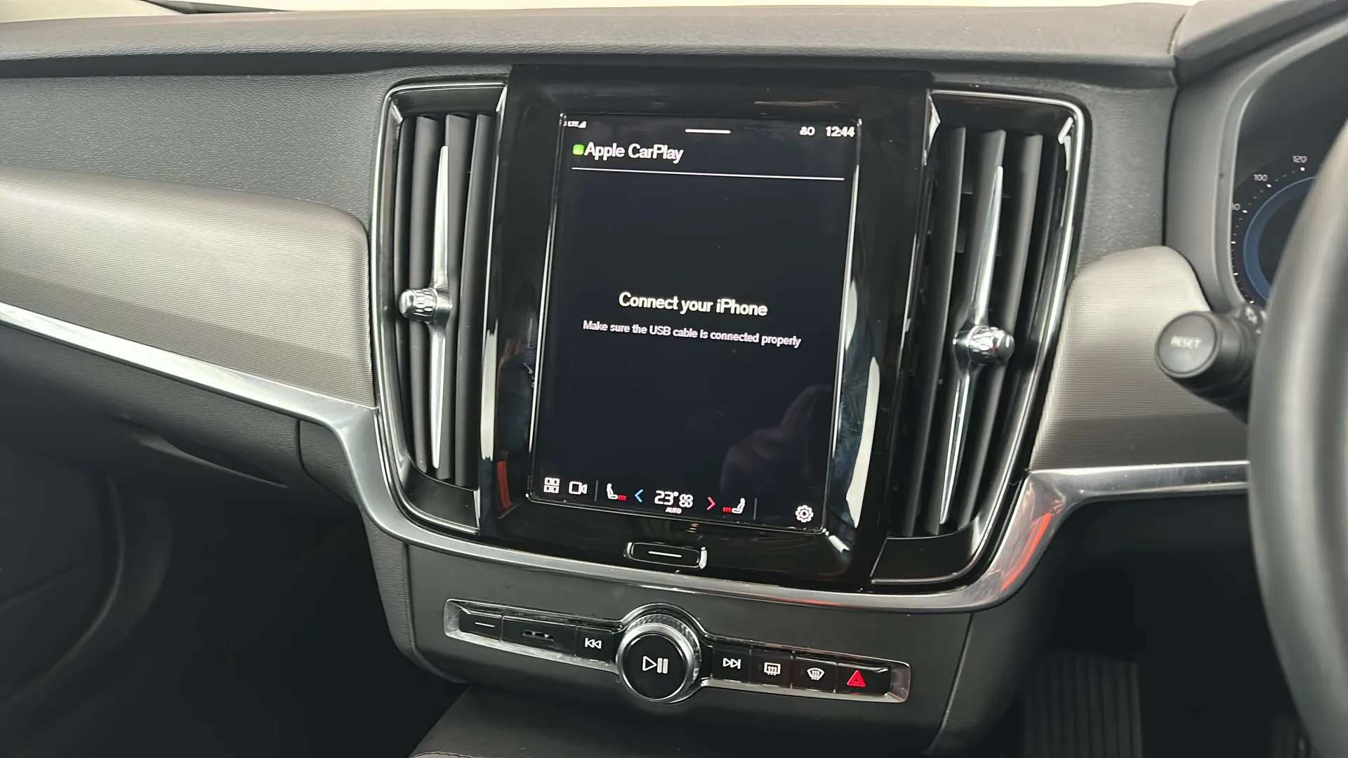 2022 VOLVO V90 2022 VOLVO V90