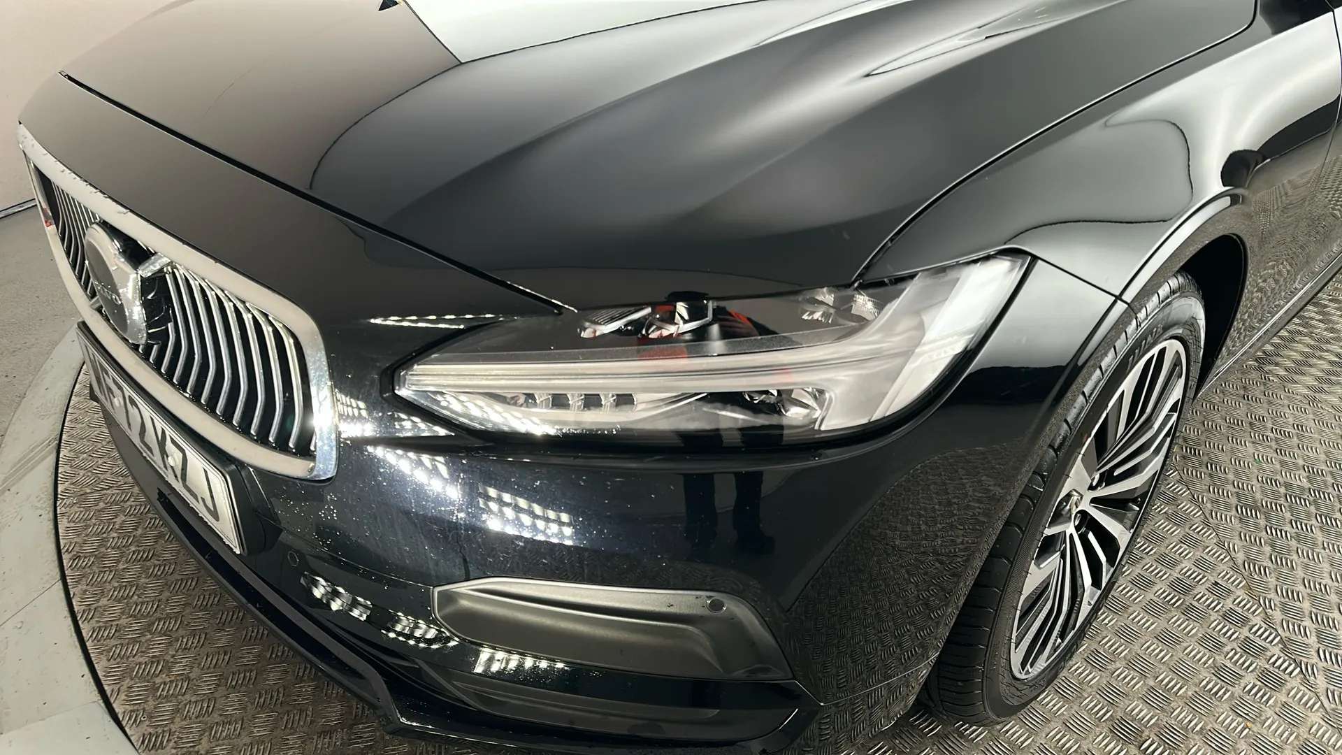 2022 VOLVO V90 2022 VOLVO V90