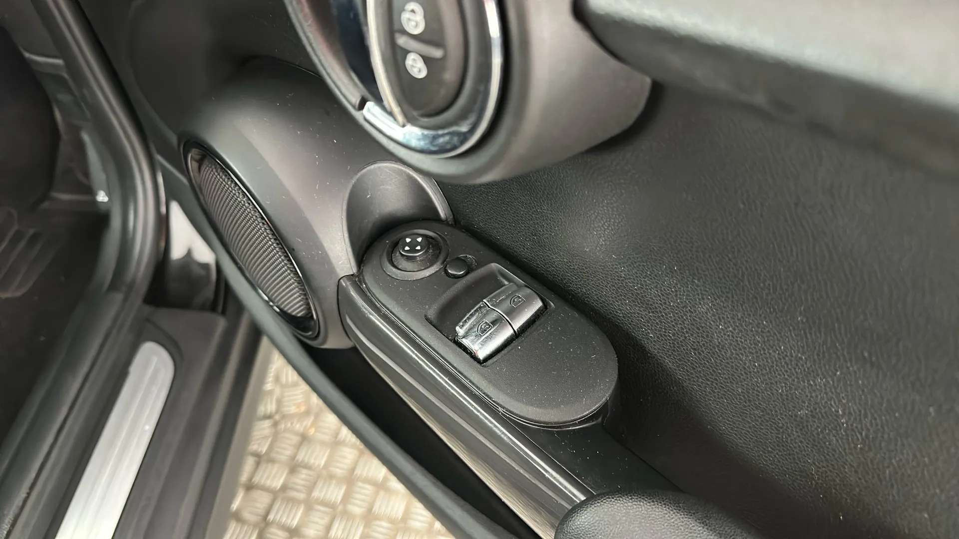2018 MINI HATCH 2018 MINI HATCH
