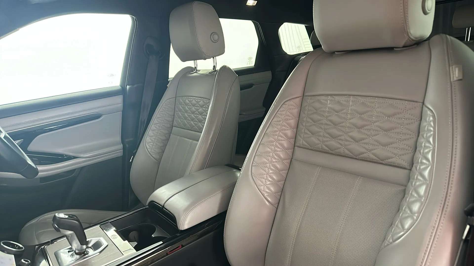 2022 LAND ROVER RANGE ROVER EVOQUE 2022 LAND ROVER RANGE ROVER EVOQUE