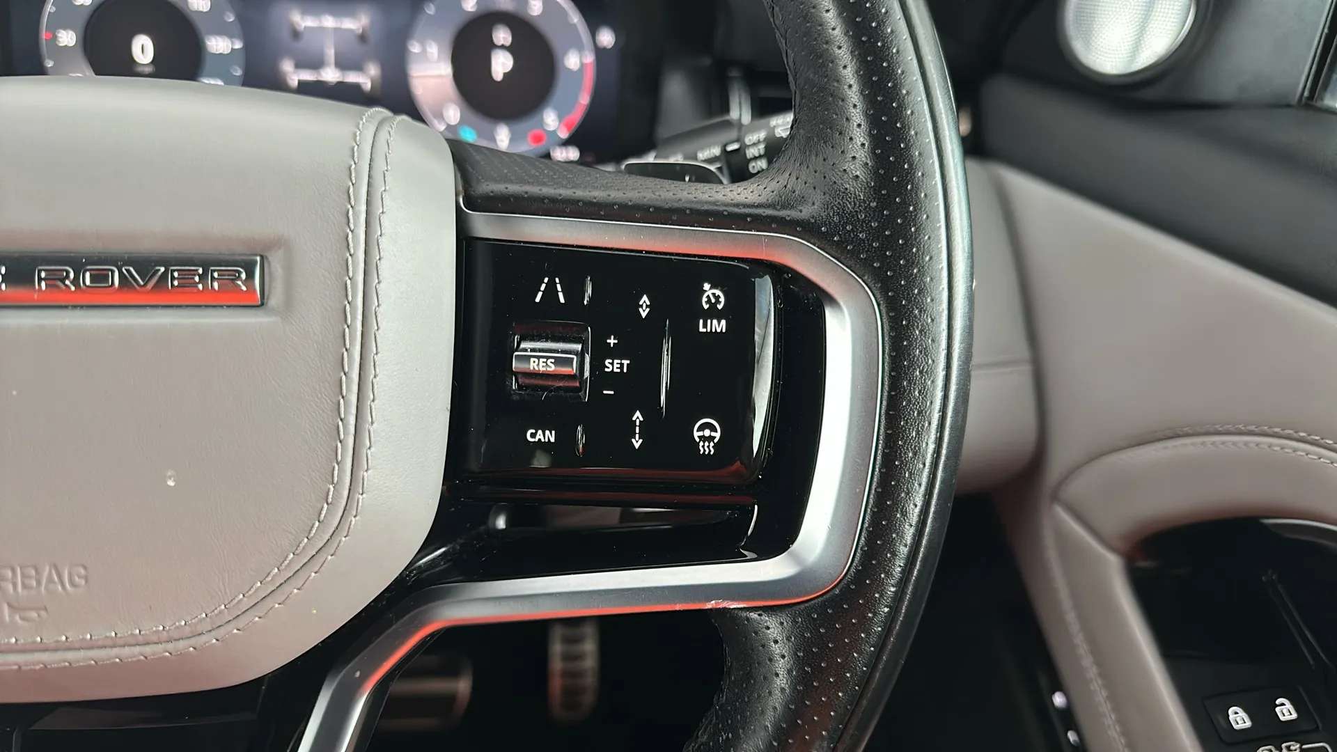 2022 LAND ROVER RANGE ROVER EVOQUE 2022 LAND ROVER RANGE ROVER EVOQUE