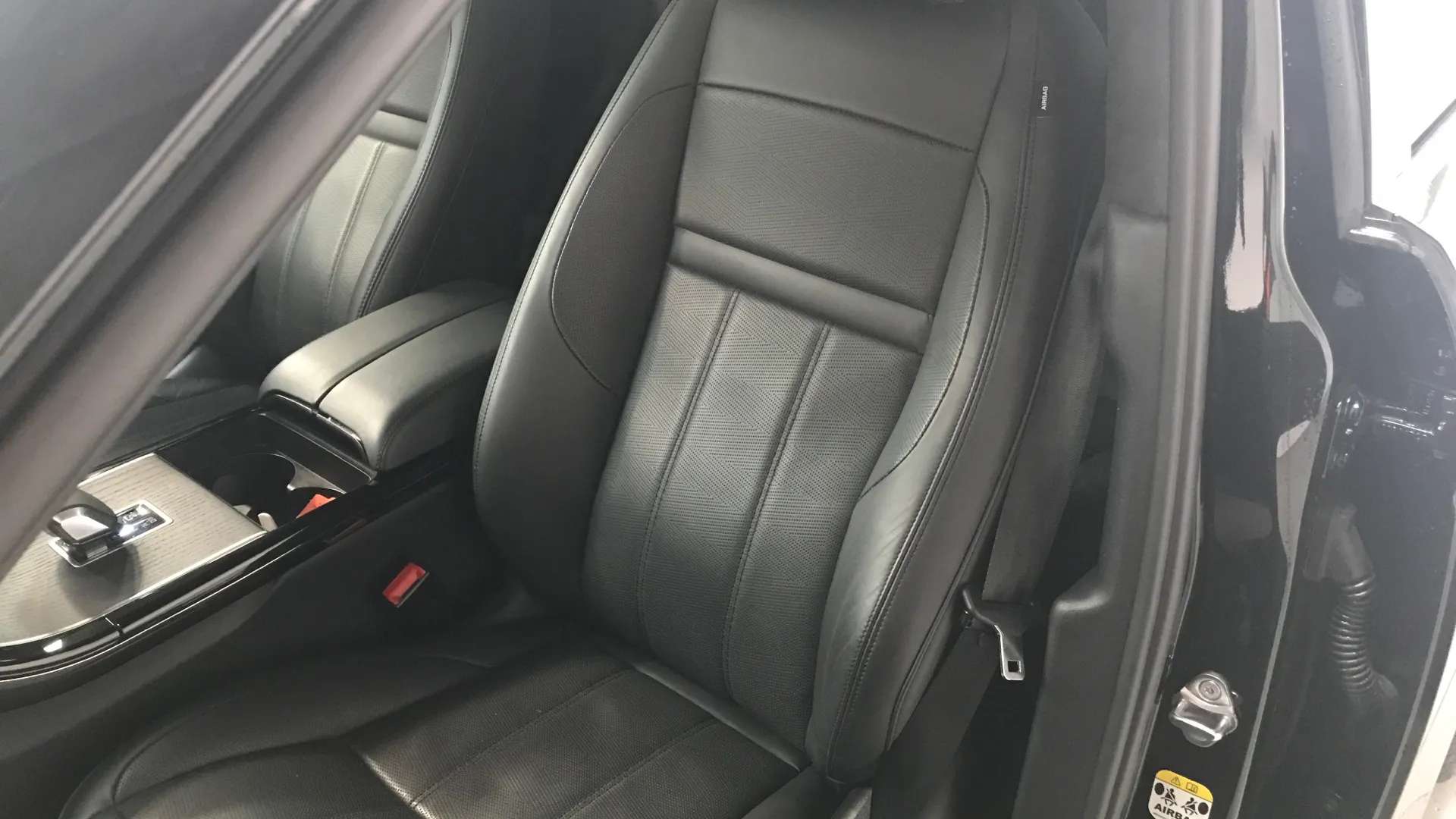2023 LAND ROVER RANGE ROVER EVOQUE 2023 LAND ROVER RANGE ROVER EVOQUE
