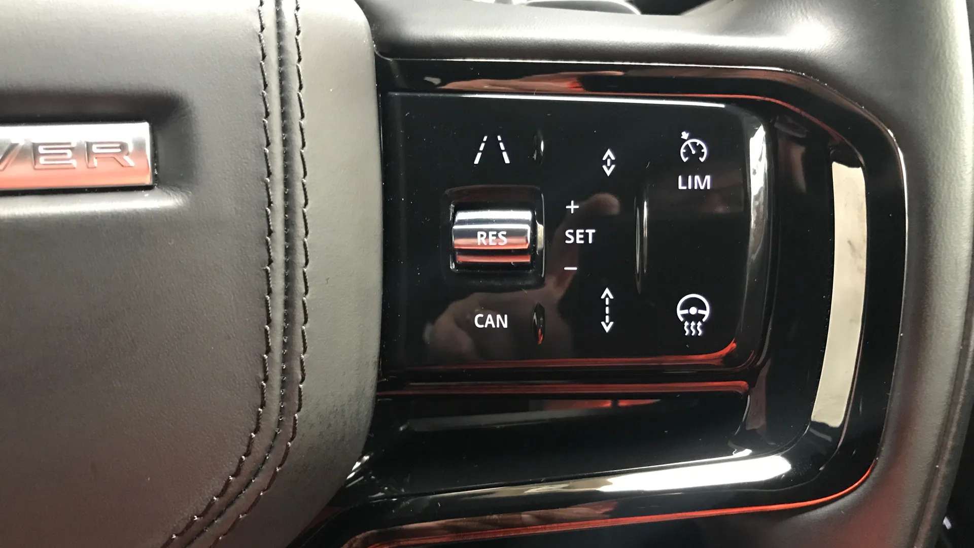 2023 LAND ROVER RANGE ROVER EVOQUE 2023 LAND ROVER RANGE ROVER EVOQUE