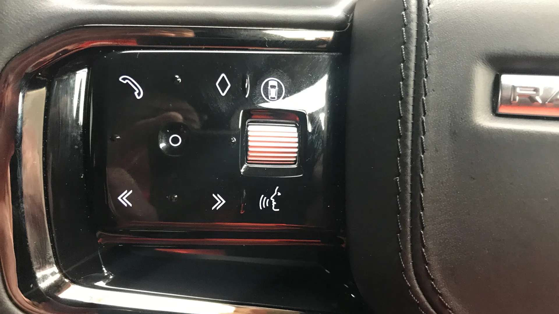 2023 LAND ROVER RANGE ROVER EVOQUE 2023 LAND ROVER RANGE ROVER EVOQUE