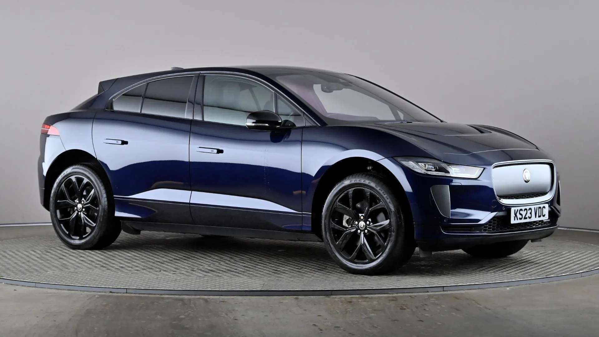 A 2023 JAGUAR I-PACE 294kW EV400 R-Dynamic HSE Black 90kWh Auto A 2023 JAGUAR I-PACE 294kW EV400 R-Dynamic HSE Black 90kWh Auto