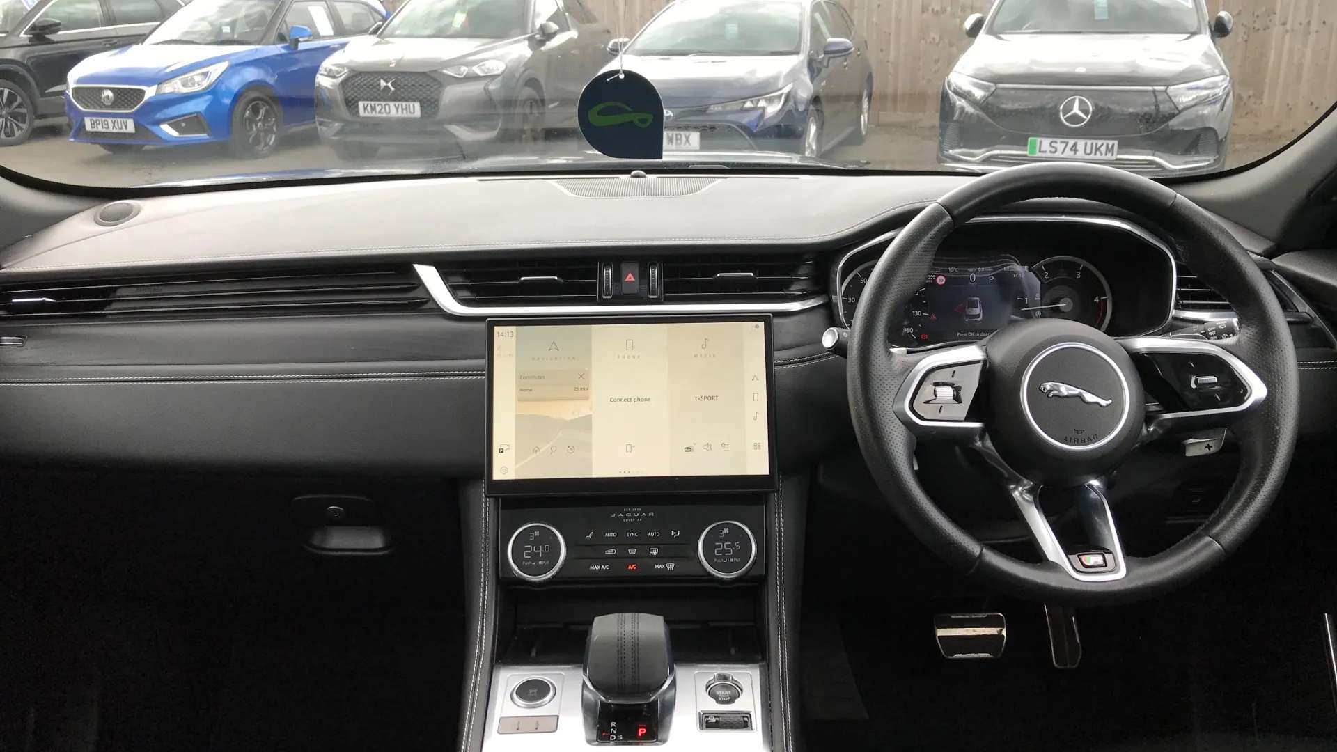 2022 JAGUAR F-PACE 2022 JAGUAR F-PACE