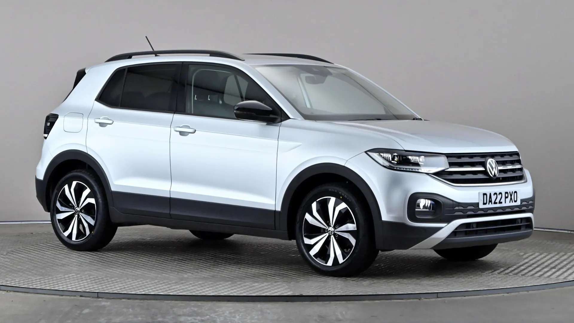 A 2022 VOLKSWAGEN T-CROSS 1.0 TSI 110 Black Edition A 2022 VOLKSWAGEN T-CROSS 1.0 TSI 110 Black Edition
