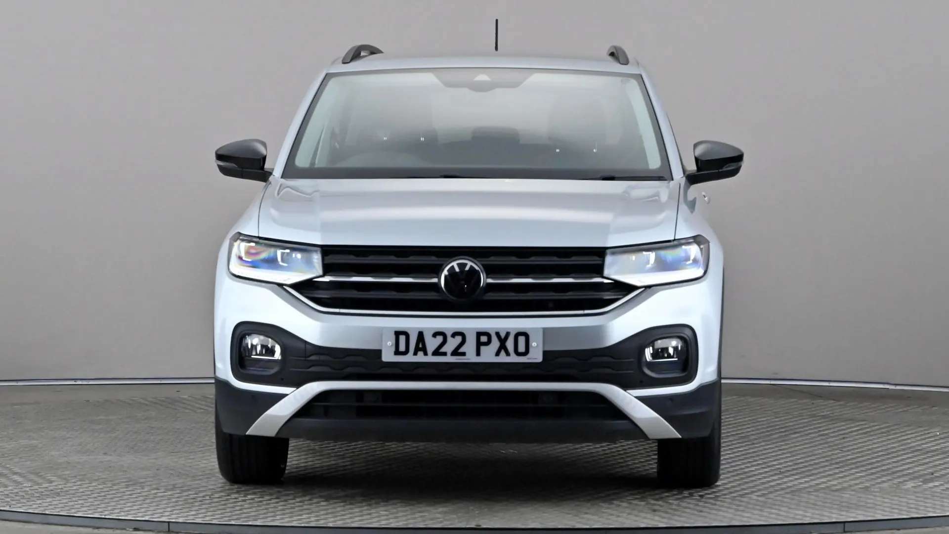 A 2022 VOLKSWAGEN T-CROSS 1.0 TSI 110 Black Edition A 2022 VOLKSWAGEN T-CROSS 1.0 TSI 110 Black Edition
