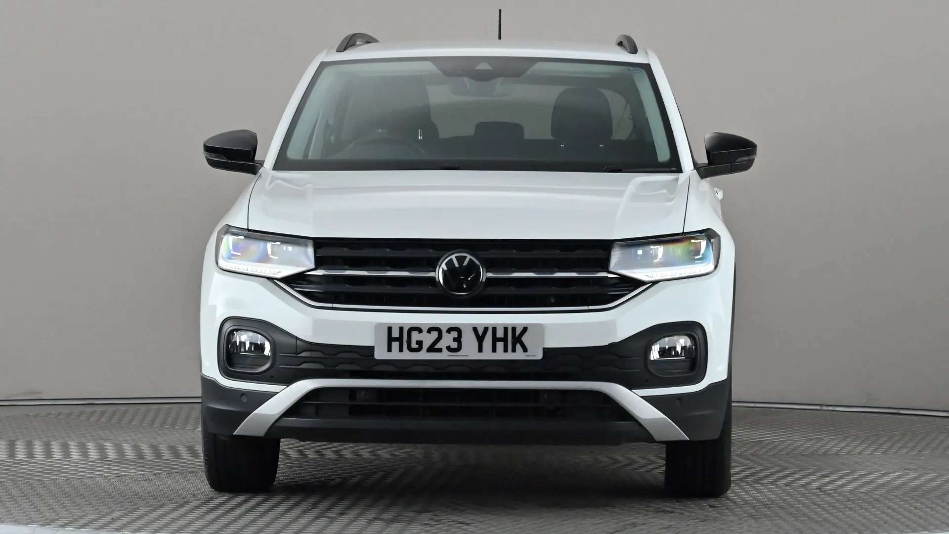 A 2023 VOLKSWAGEN T-CROSS 1.0 TSI 110 Black Edition A 2023 VOLKSWAGEN T-CROSS 1.0 TSI 110 Black Edition