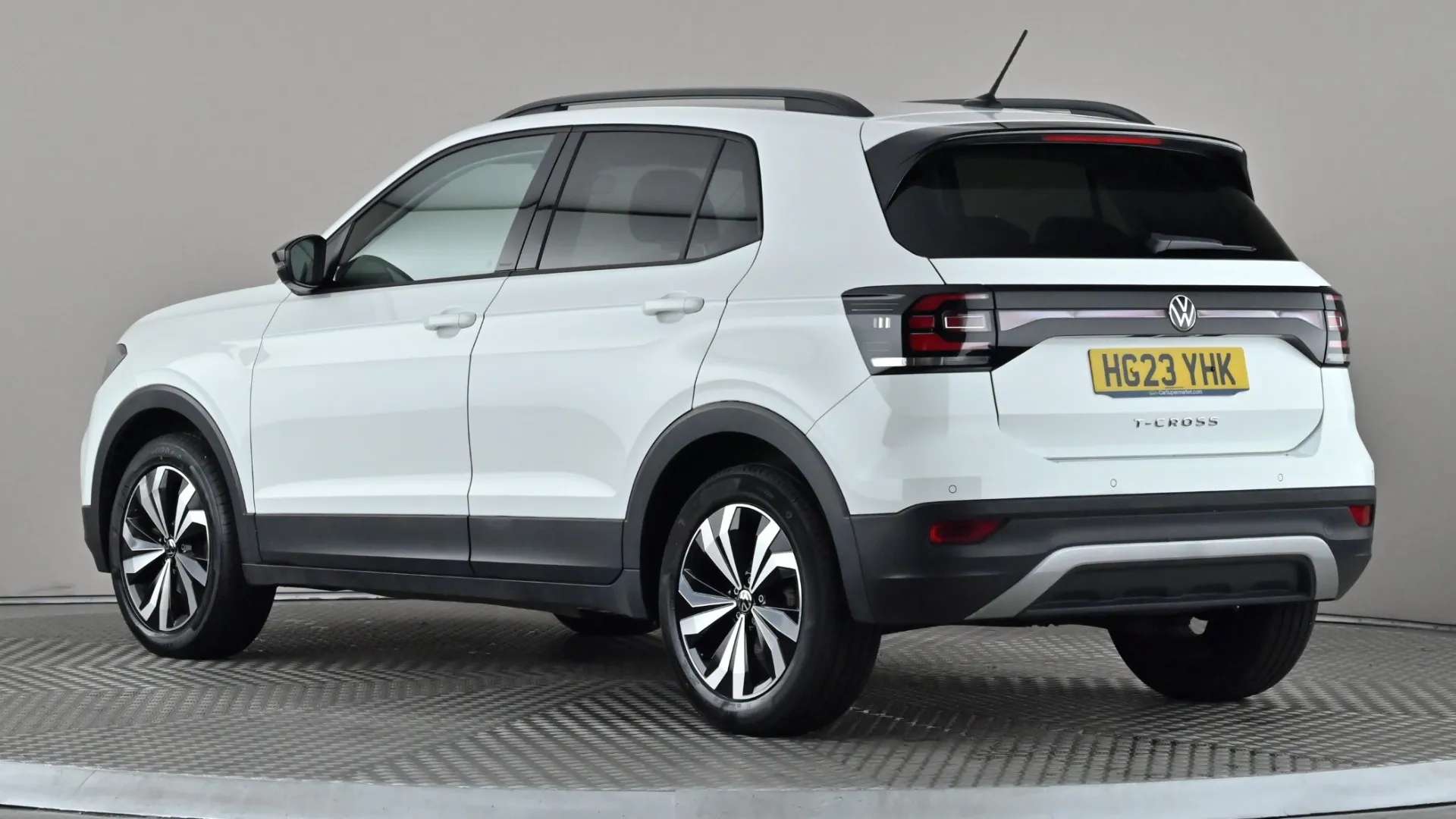 A 2023 VOLKSWAGEN T-CROSS 1.0 TSI 110 Black Edition A 2023 VOLKSWAGEN T-CROSS 1.0 TSI 110 Black Edition