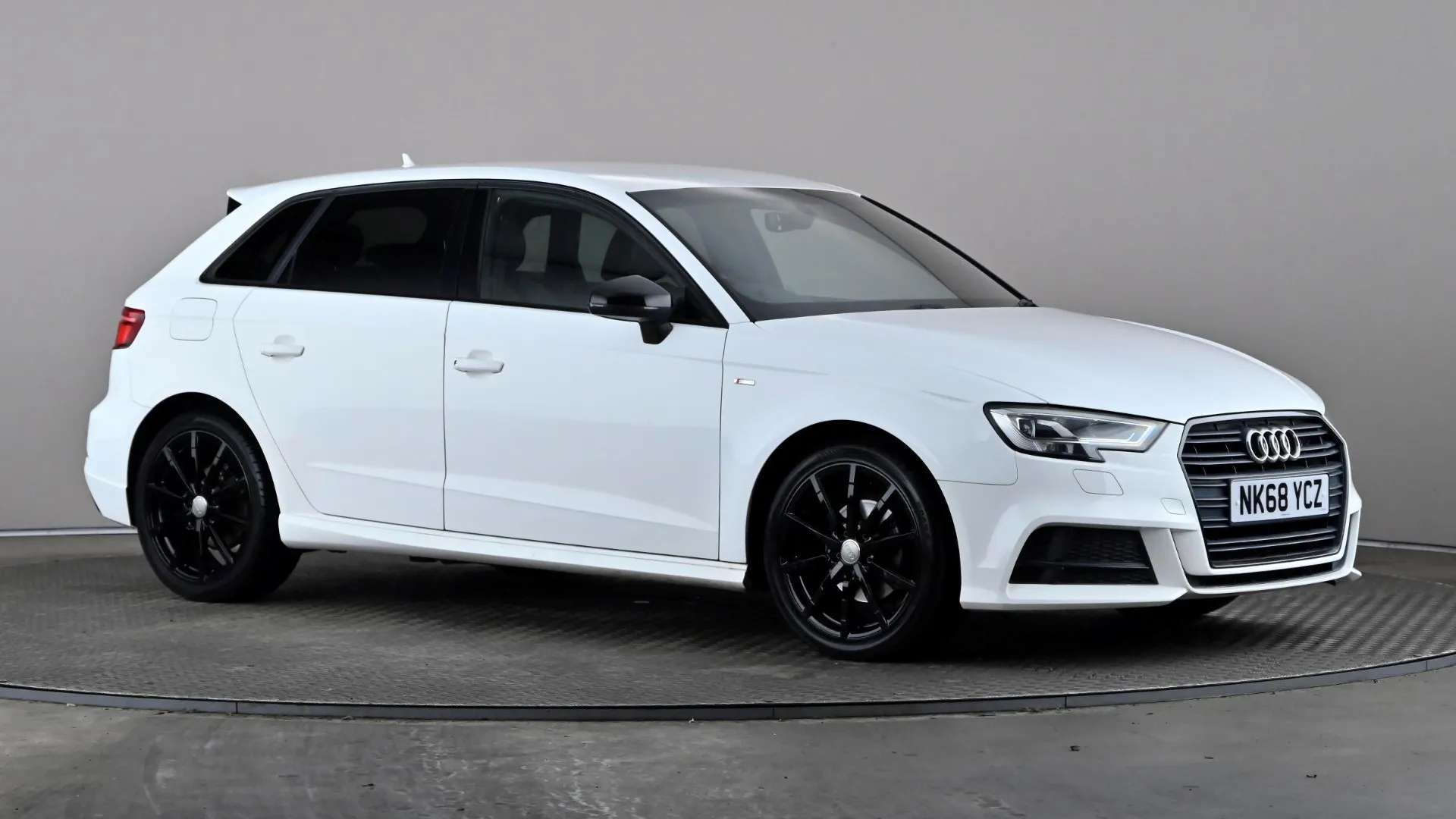 A 2018 AUDI A3 1.0 TFSI Black Edition A 2018 AUDI A3 1.0 TFSI Black Edition