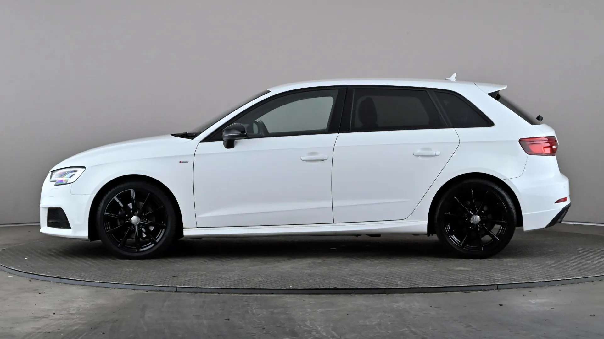 A 2018 AUDI A3 1.0 TFSI Black Edition A 2018 AUDI A3 1.0 TFSI Black Edition