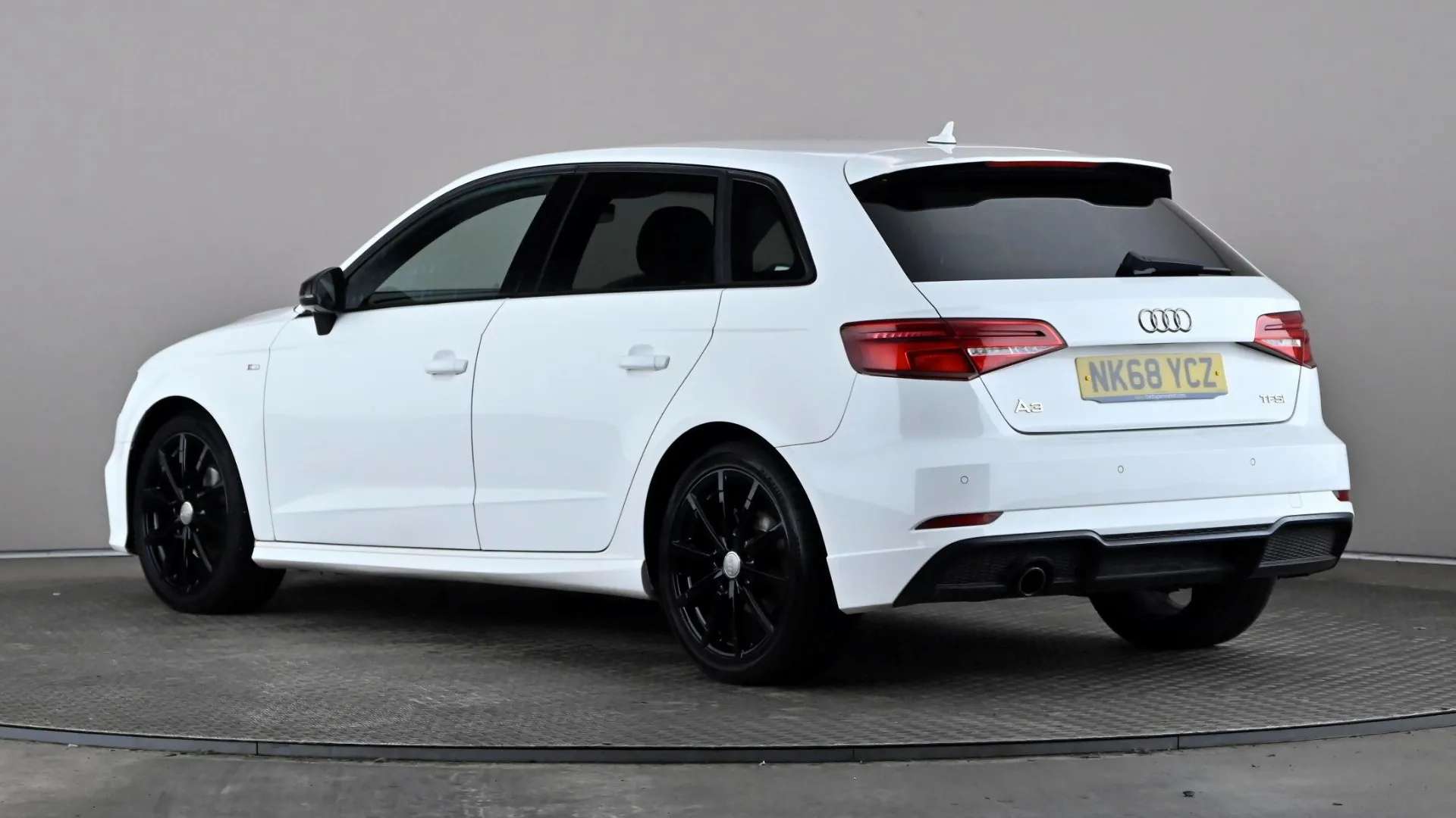 A 2018 AUDI A3 1.0 TFSI Black Edition A 2018 AUDI A3 1.0 TFSI Black Edition