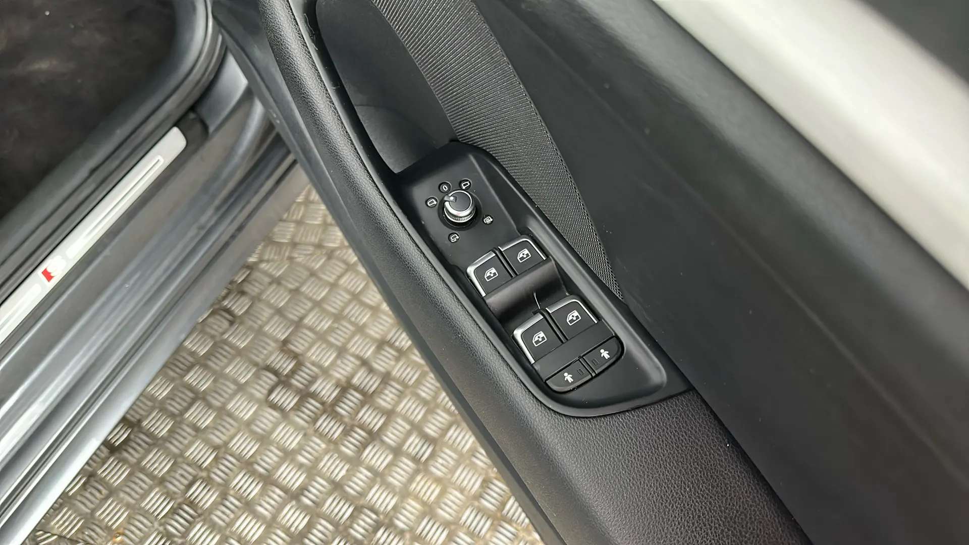 2018 AUDI A3 2018 AUDI A3
