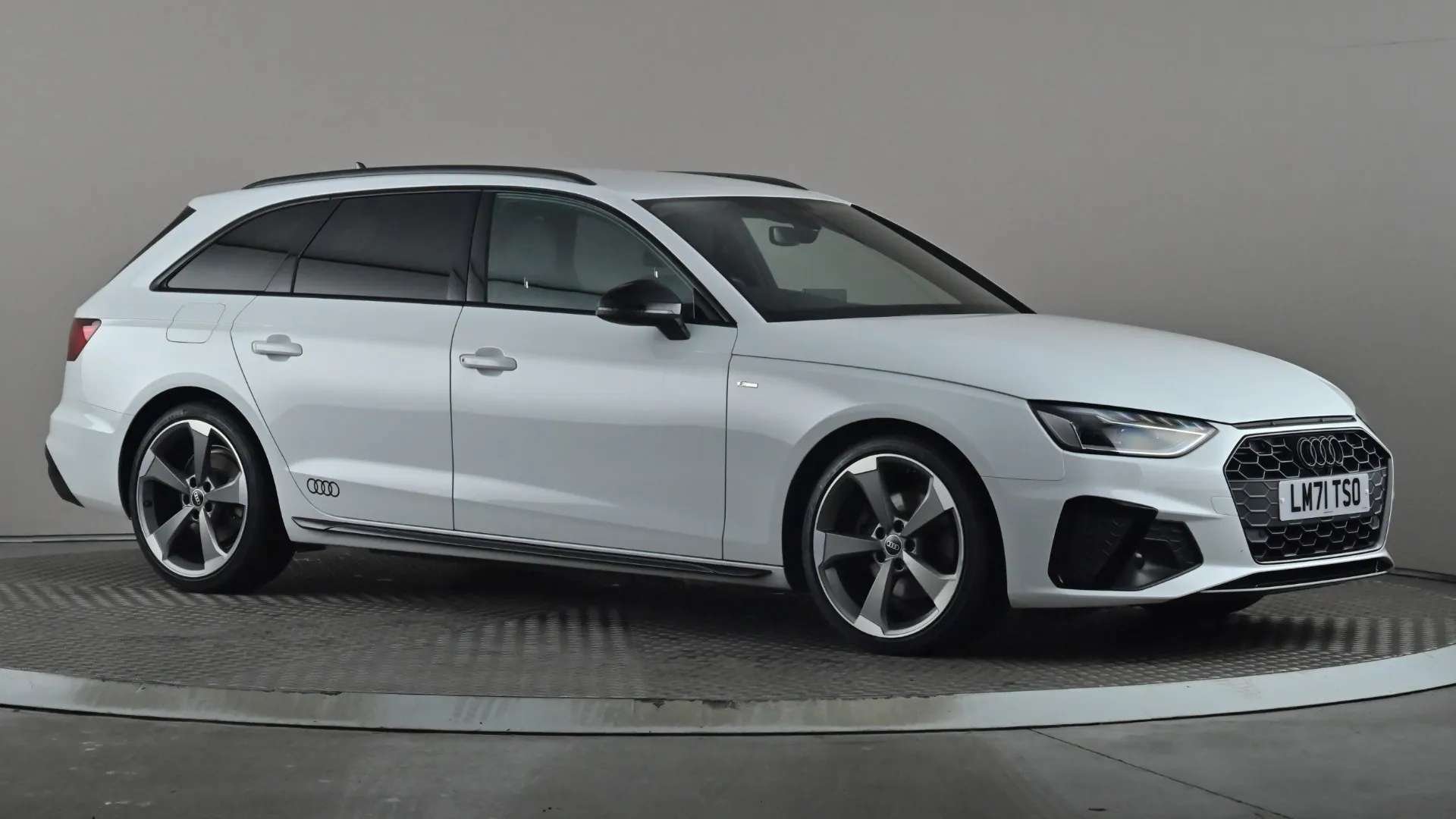 A 2021 AUDI A4 35 TFSI Black Edition A 2021 AUDI A4 35 TFSI Black Edition