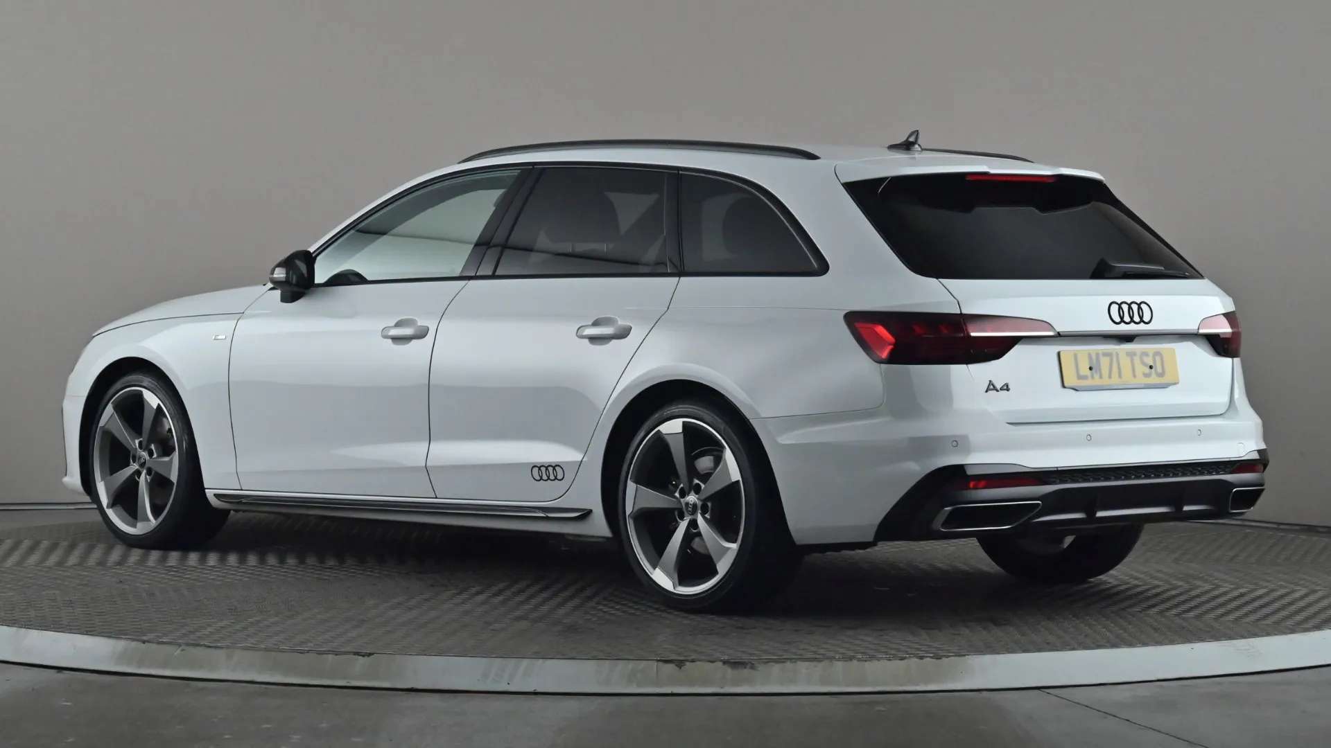 A 2021 AUDI A4 35 TFSI Black Edition A 2021 AUDI A4 35 TFSI Black Edition