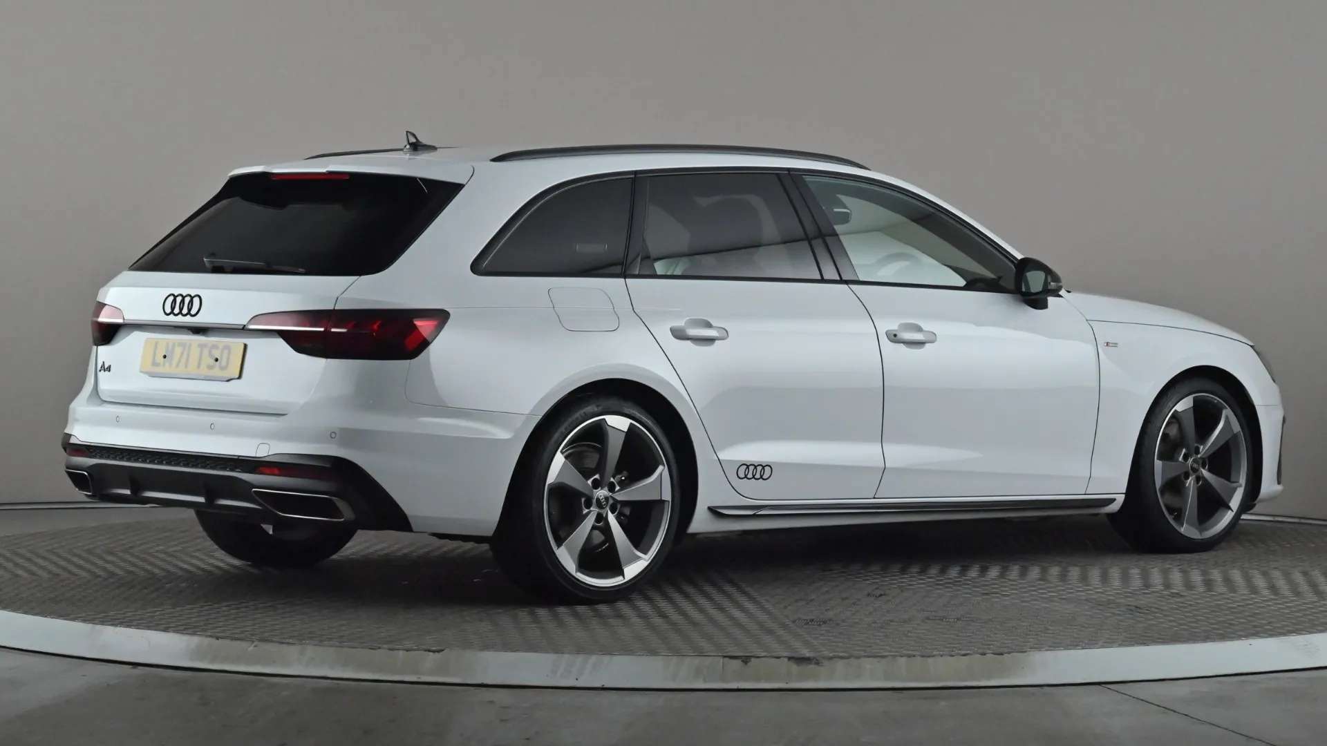 2021 AUDI A4 2021 AUDI A4