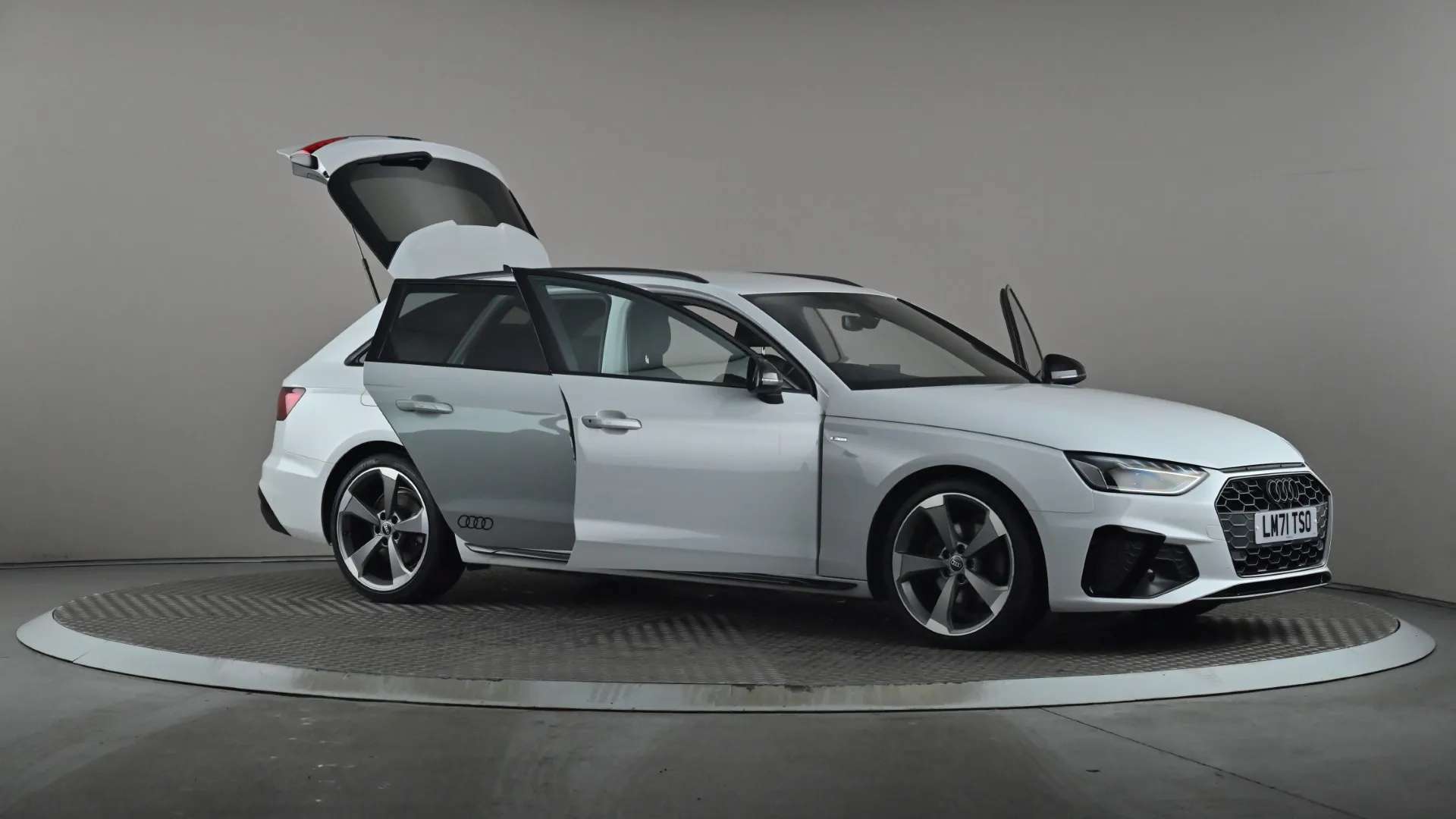 2021 AUDI A4 2021 AUDI A4