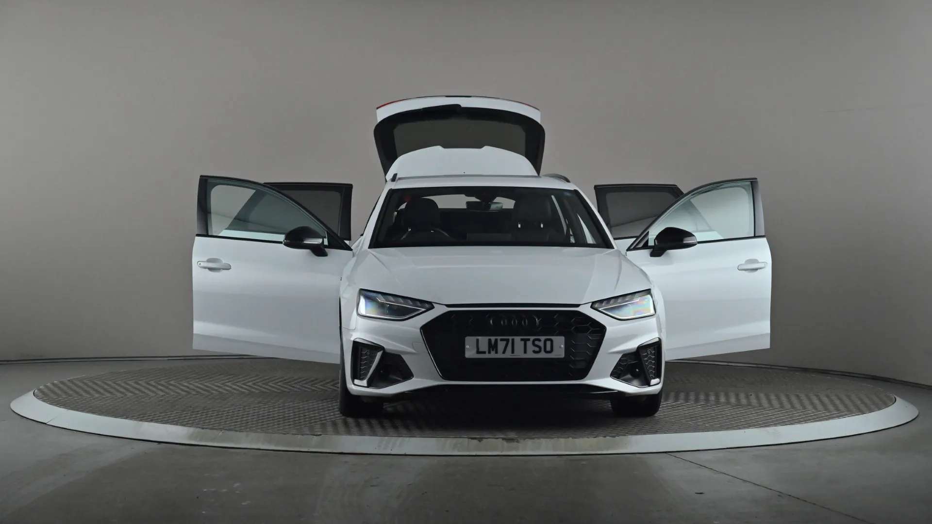 2021 AUDI A4 2021 AUDI A4