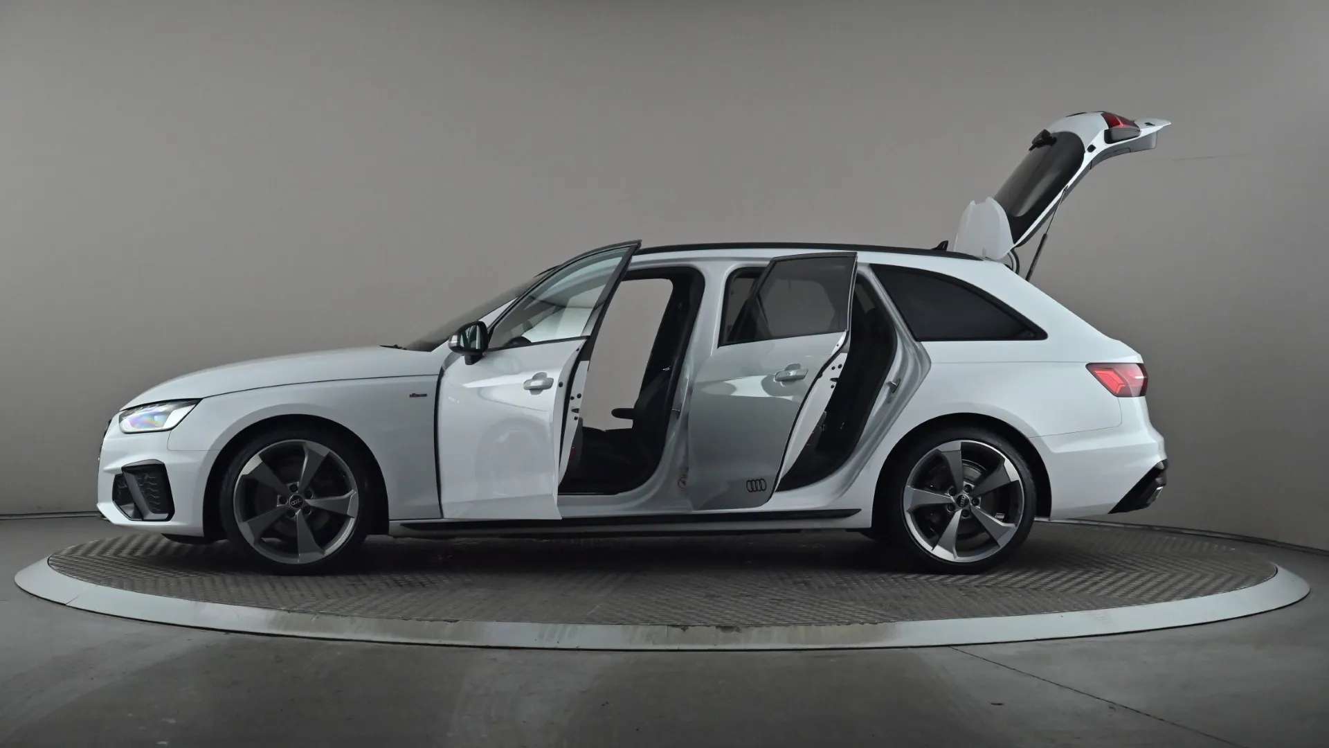 2021 AUDI A4 2021 AUDI A4