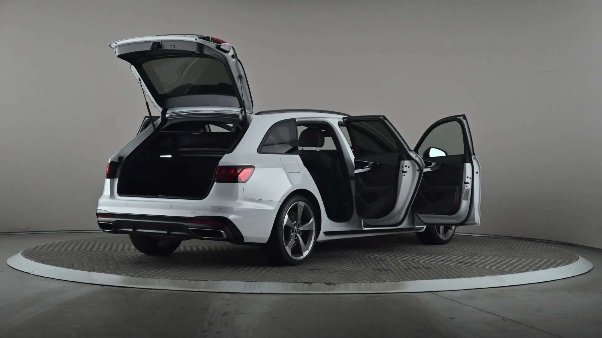 2021 AUDI A4 2021 AUDI A4