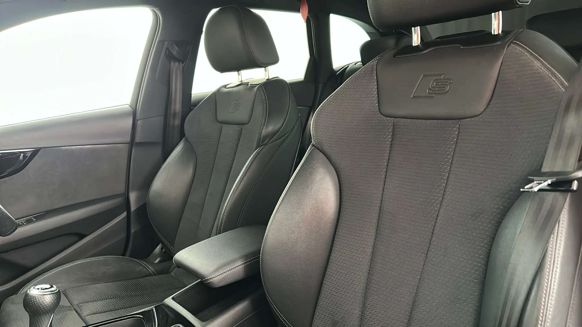 2021 AUDI A4 2021 AUDI A4