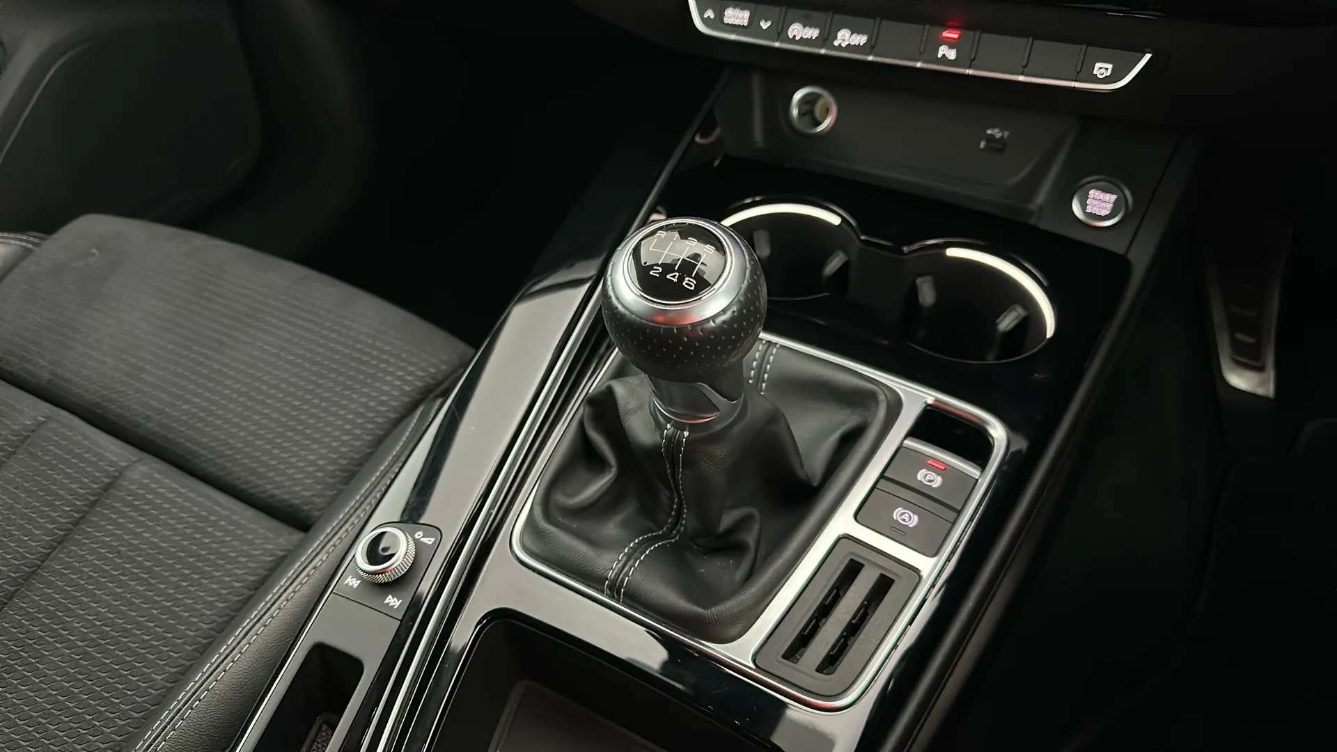 2021 AUDI A4 2021 AUDI A4