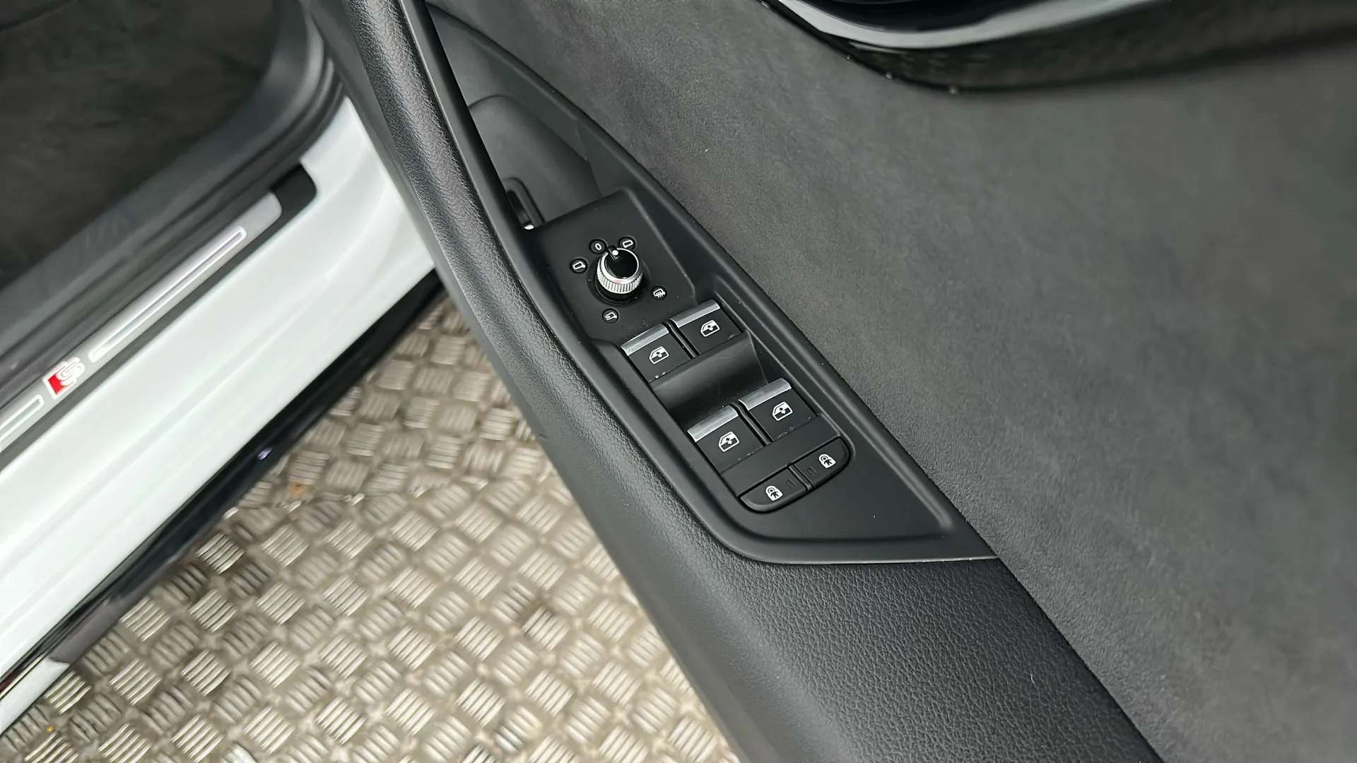 2021 AUDI A4 2021 AUDI A4